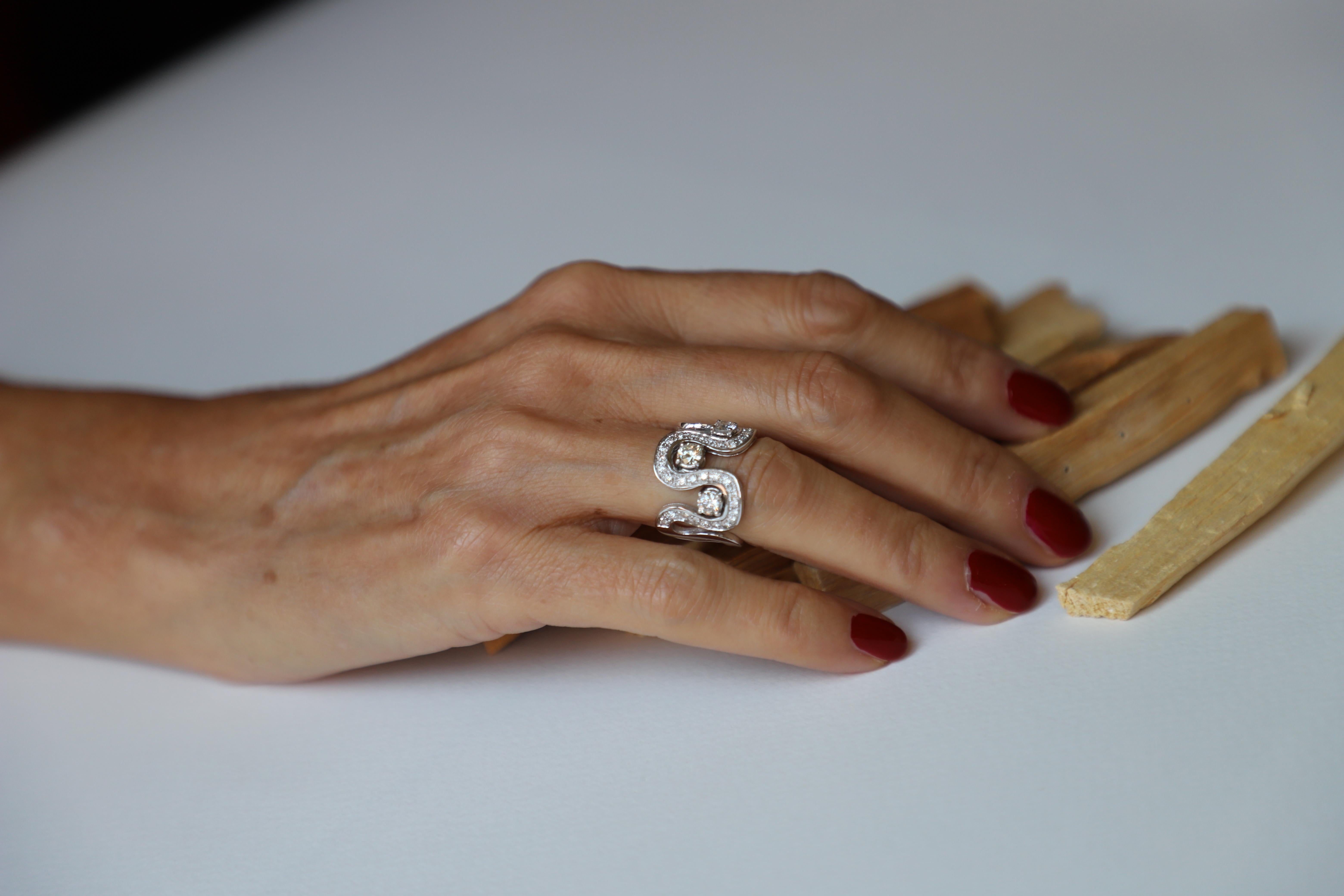 1,54 Karat G Farbe VVs1 Weiße Diamanten 18 Karat Weißgold Design Ring im Angebot 4