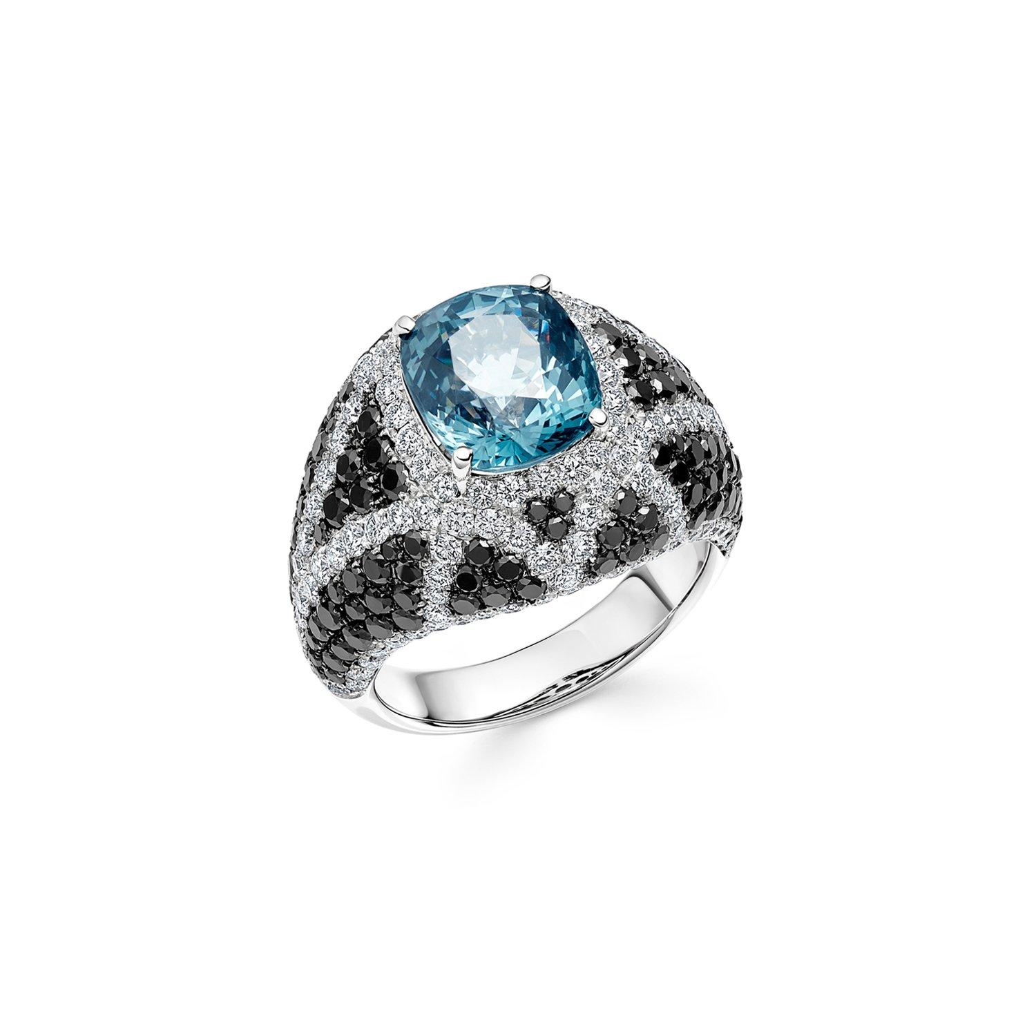 Women's 18 Karat White Gold Blue Cobalt Spinel Ring with Black and White Diamonds For Sale