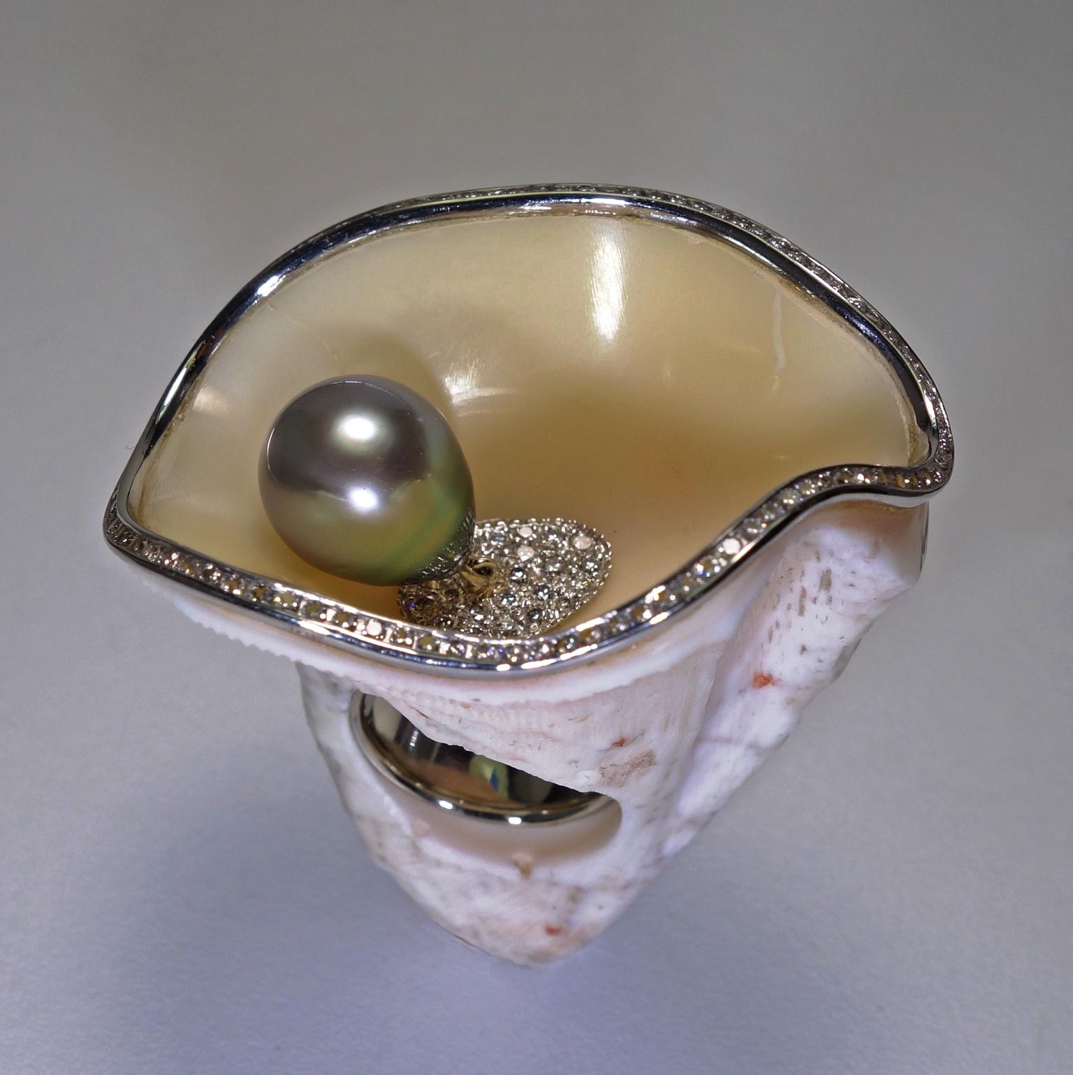 pearl shell ring
