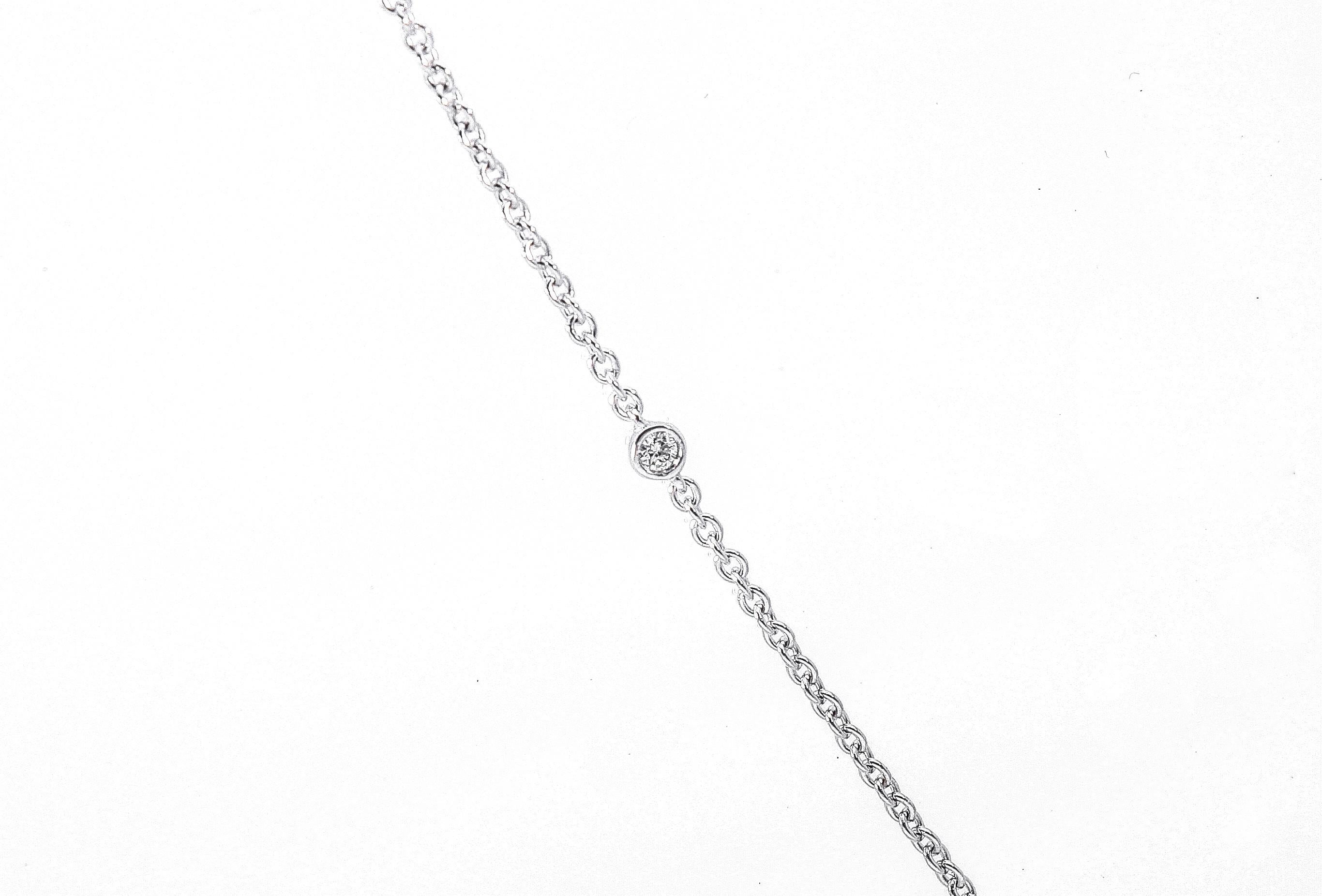 Chaîne collier en or blanc 18 carats avec pendentif rectangulaire en diamants en vente 2