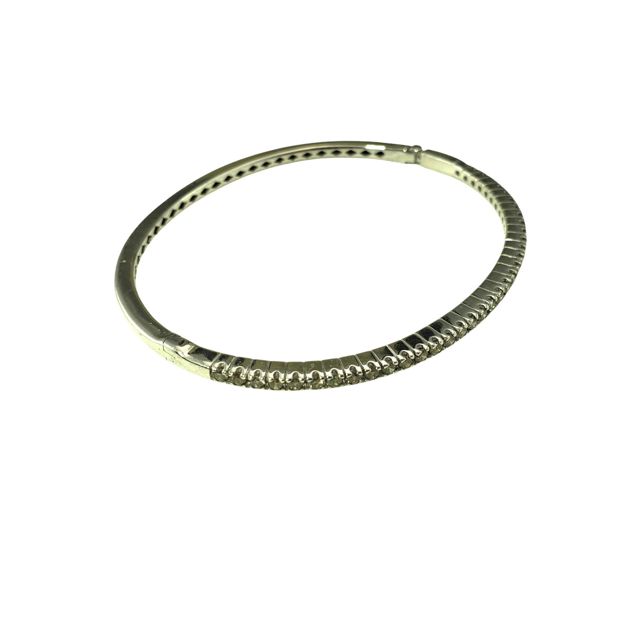 Pulsera de oro blanco de 18 quilates con diamantes y champán #20789 Contemporáneo en venta