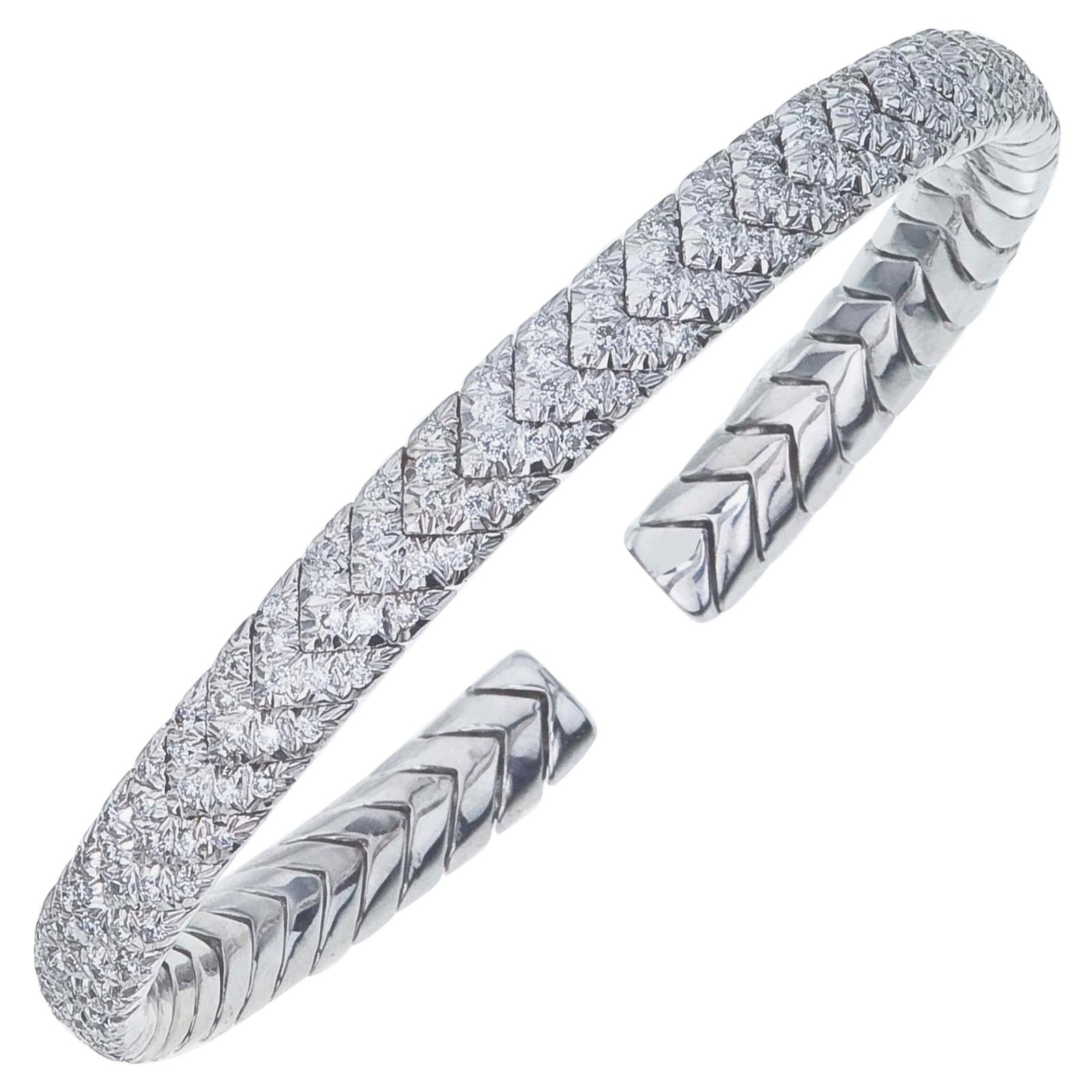 18 Karat White Gold Chevron Diamond Bangle Bracelet For Sale
