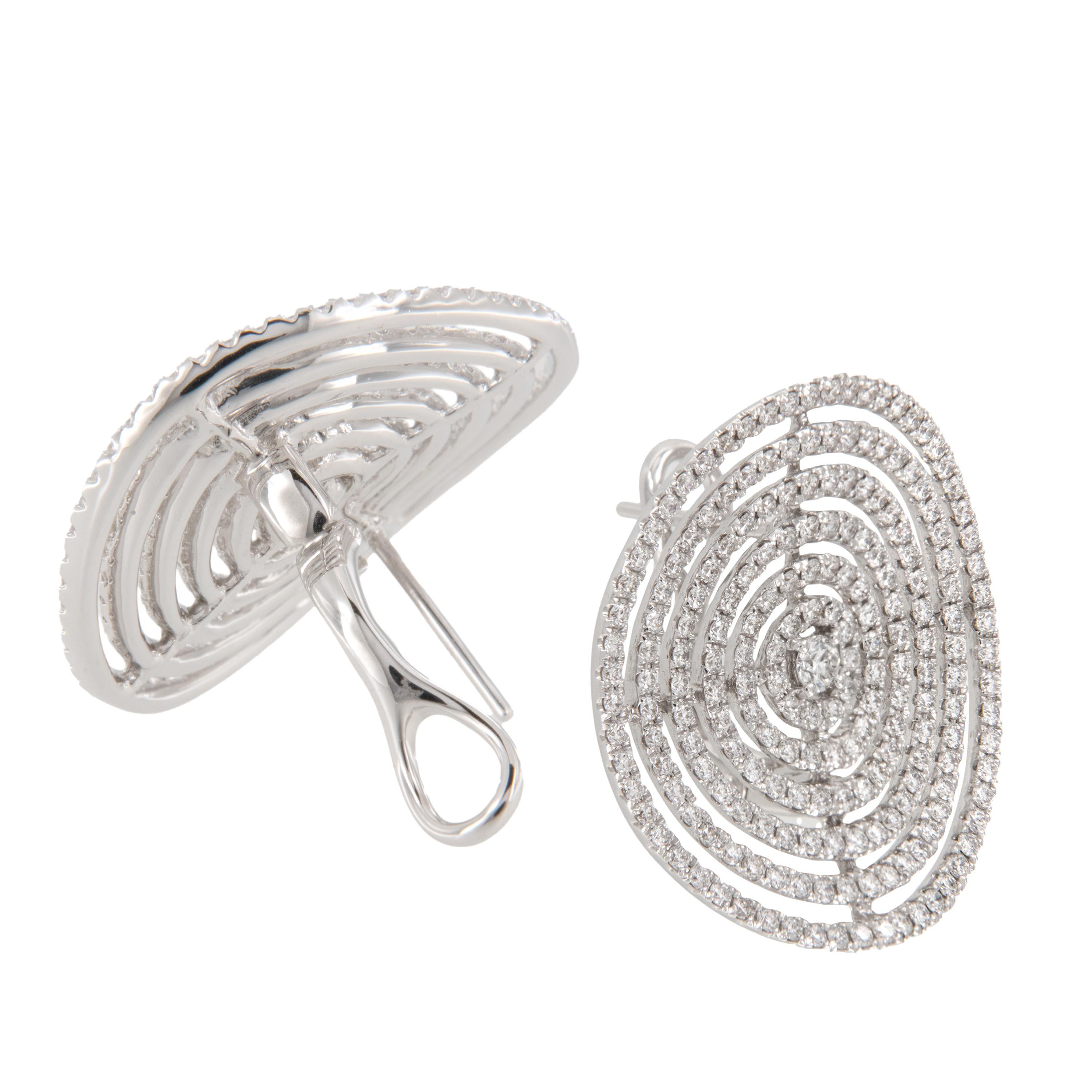 Contemporain Boucles d'oreilles en or blanc 18 carats Cercle 2.83 Cttw Diamant en vente