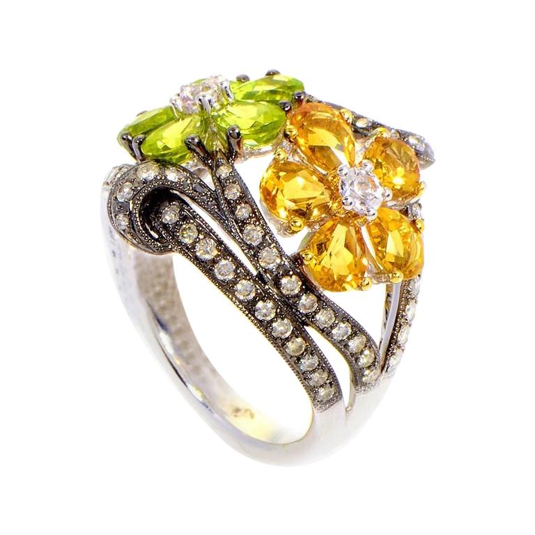 18 Karat White Gold Citrine Flowers and Diamond Ring