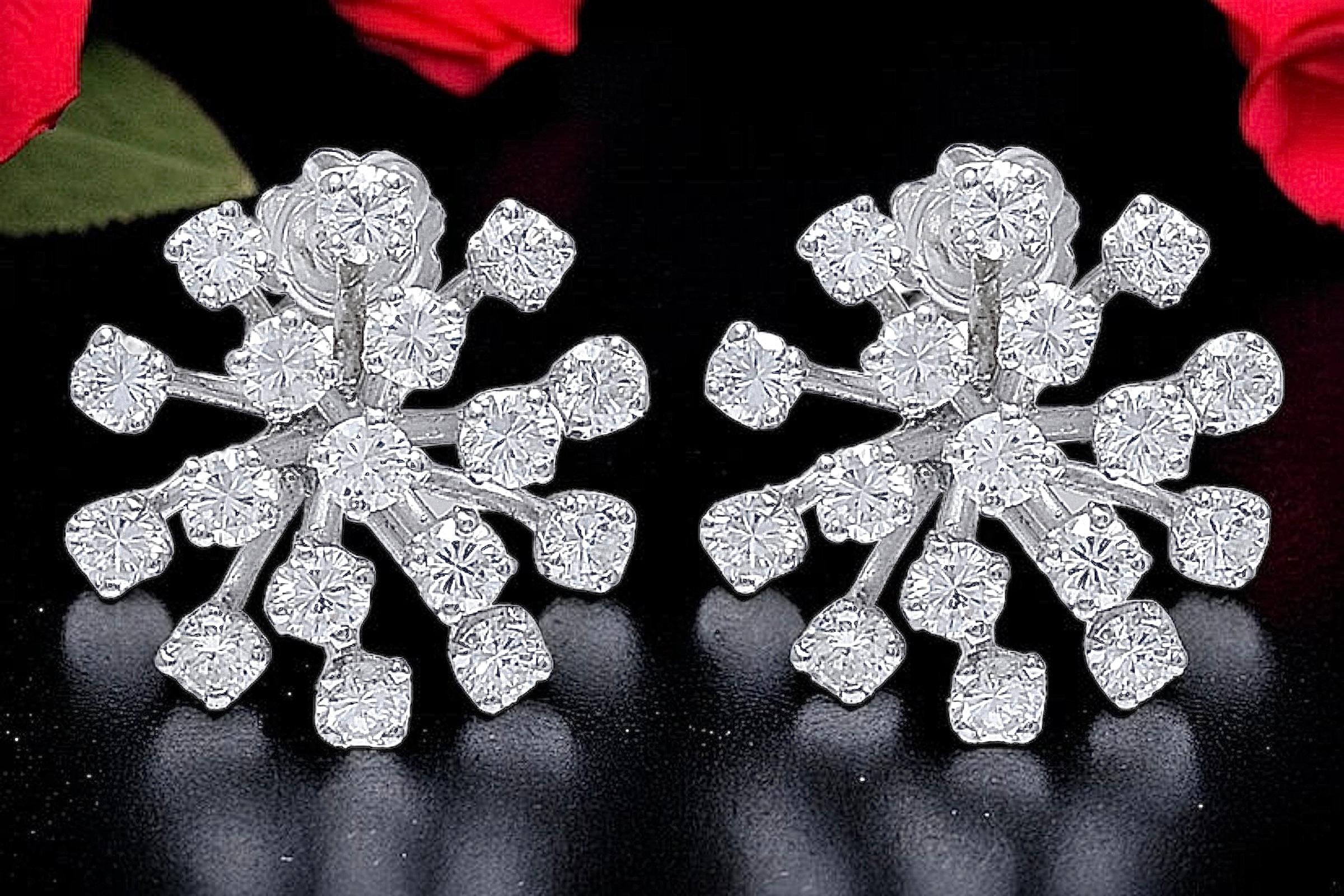 18 Karat White Gold Clip-On Earrings with 34 Brilliant Cut Diamonds Top Quality For Sale 5