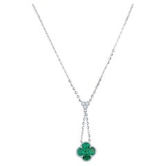 18 Karat White Gold Clover Shaped Natural Emerald and Diamond Drop Necklace