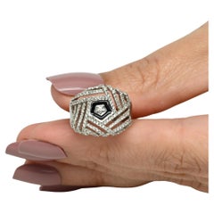 Anello Cocktail in oro bianco 18 carati con diamanti