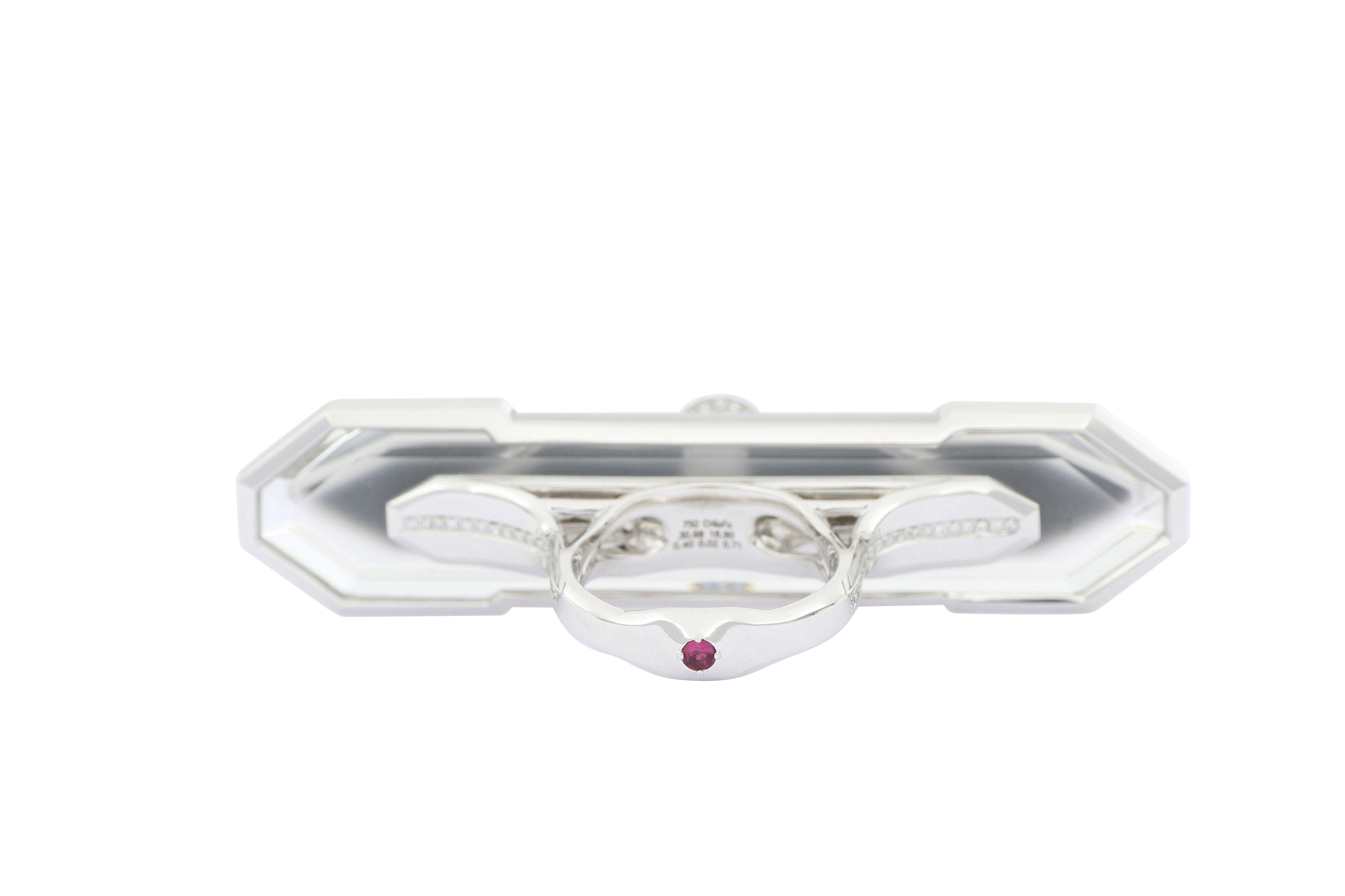 18 Karat White Gold Cocktail Ring with Ruby, Diamonds, Agate and Rock Crystal In New Condition For Sale In Macau, MO