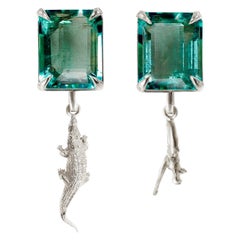Karat White Gold Contemporary Stud Earrings with Natural Emeralds
