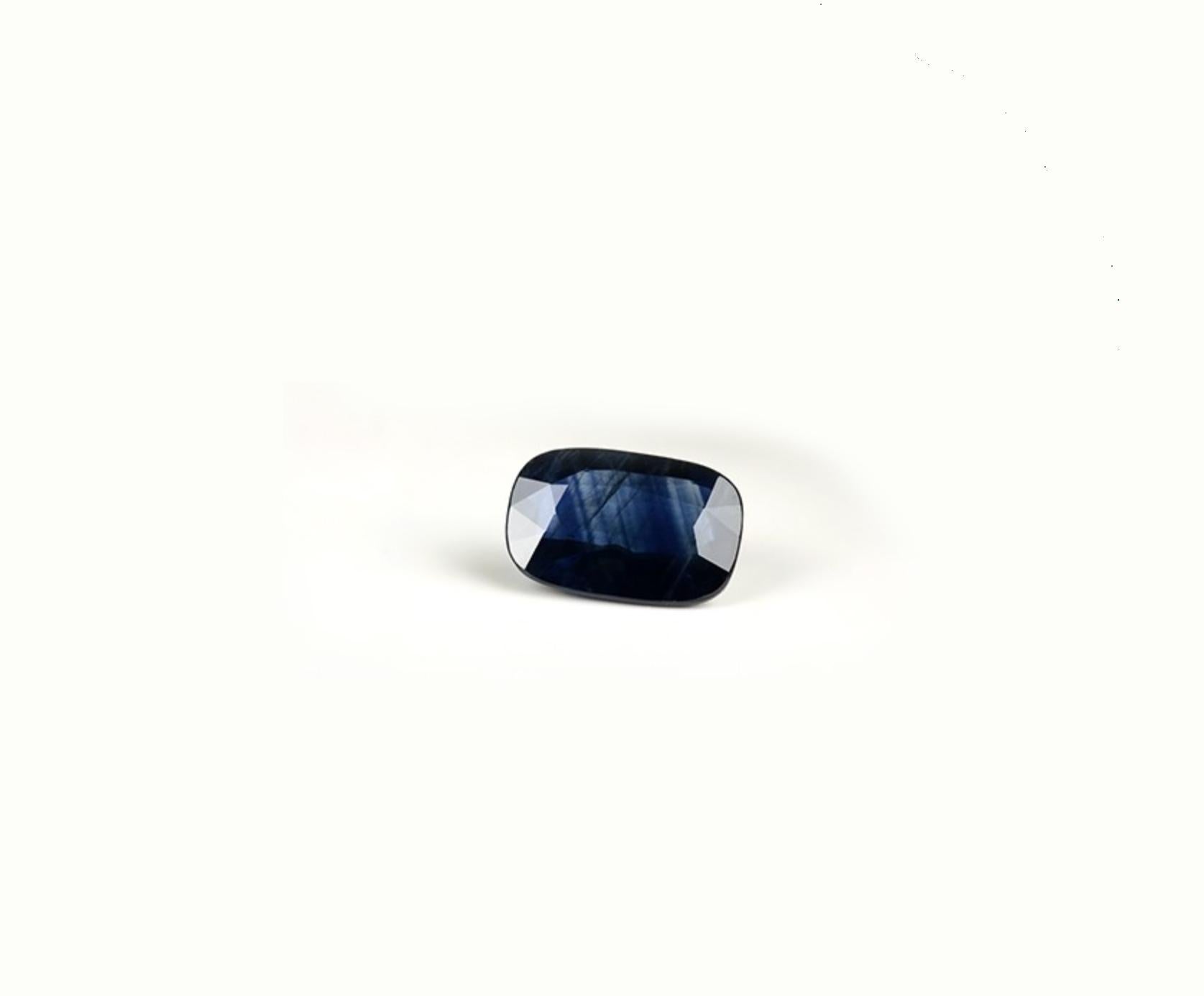 Eighteen Karat White Gold Contemporary Ring with Two Carats Cushion Sapphire For Sale 5