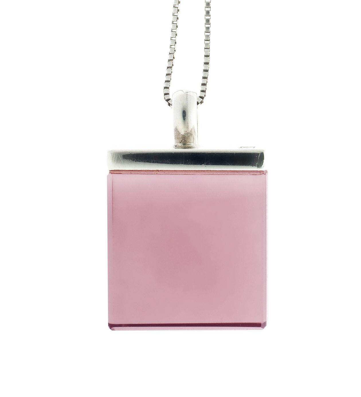White Gold Contemporary Pendant Necklace with Natural Pink Tourmaline For Sale 1