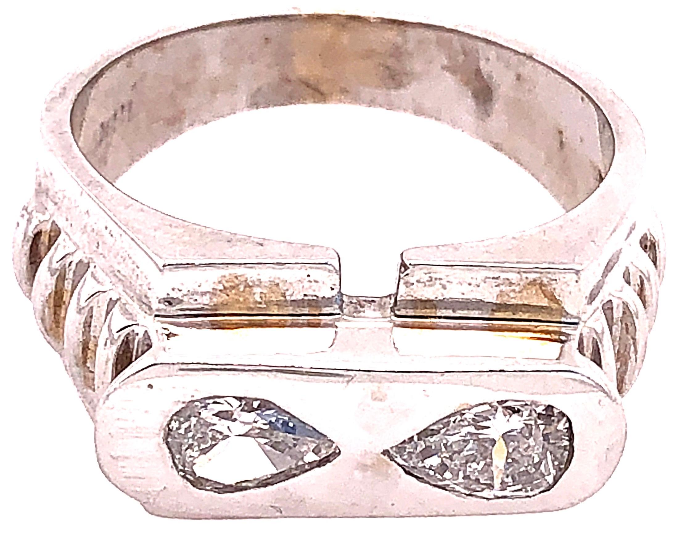 Zeitgenössischer Ring aus 18 Karat Weißgold mit Diamanten (Tropfenschliff) im Angebot
