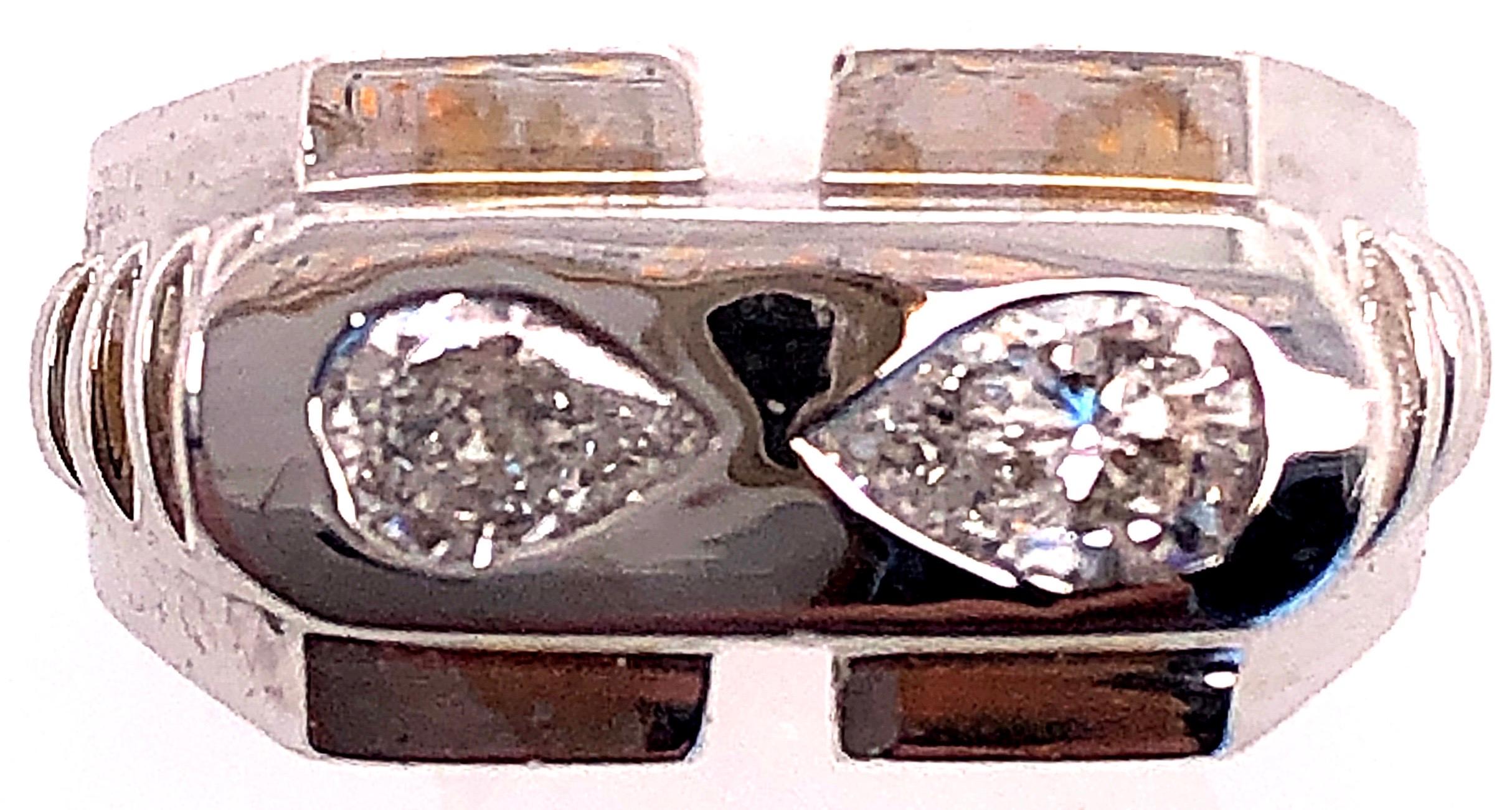 18 Karat White Gold Contemporary Ring with Diamonds In Good Condition For Sale In Stamford, CT