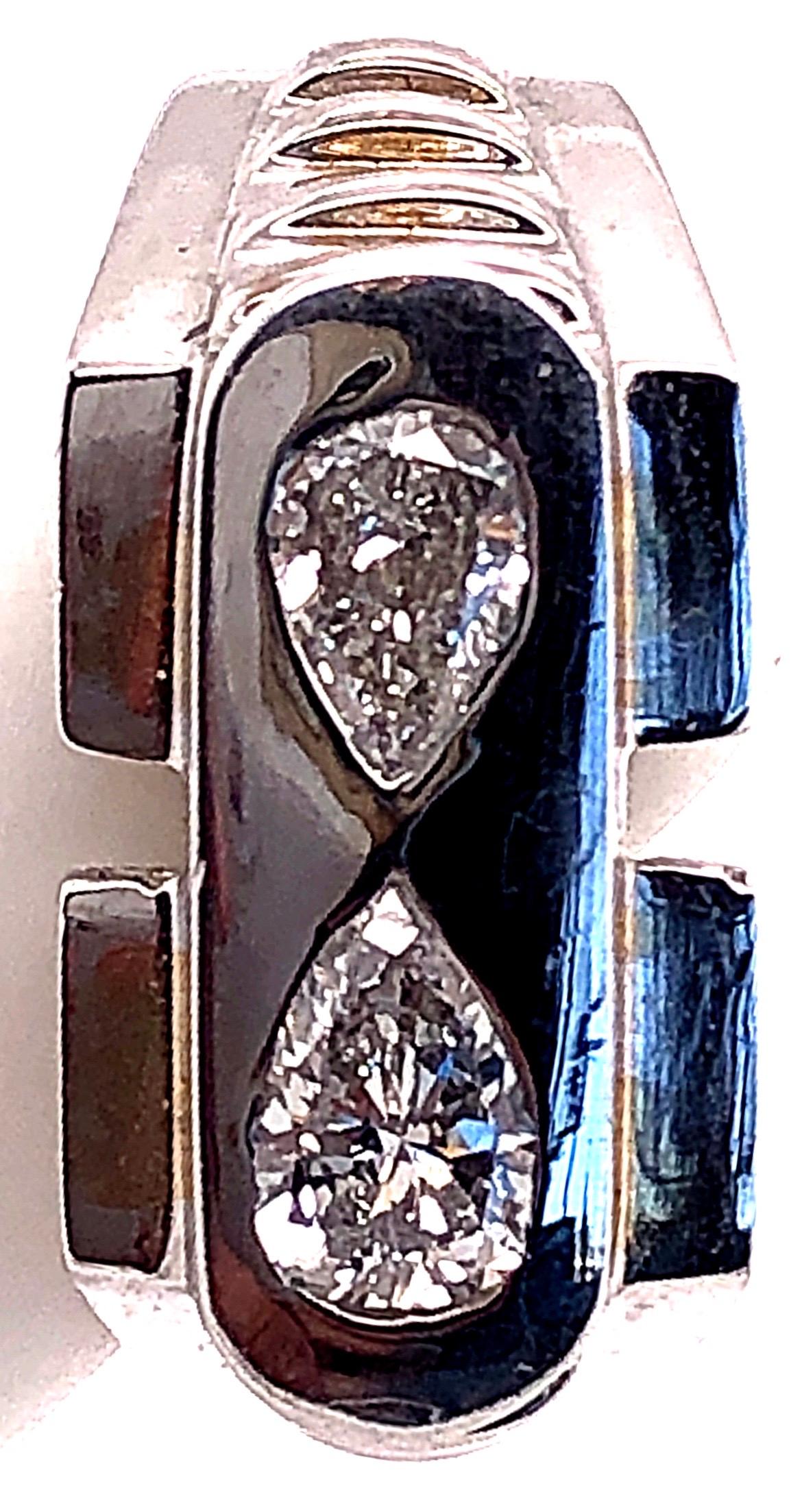 Zeitgenössischer Ring aus 18 Karat Weißgold mit Diamanten im Angebot 2