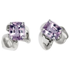 18 Karat White Gold Contemporary Stud Earrings with Cushion Purple Spinels