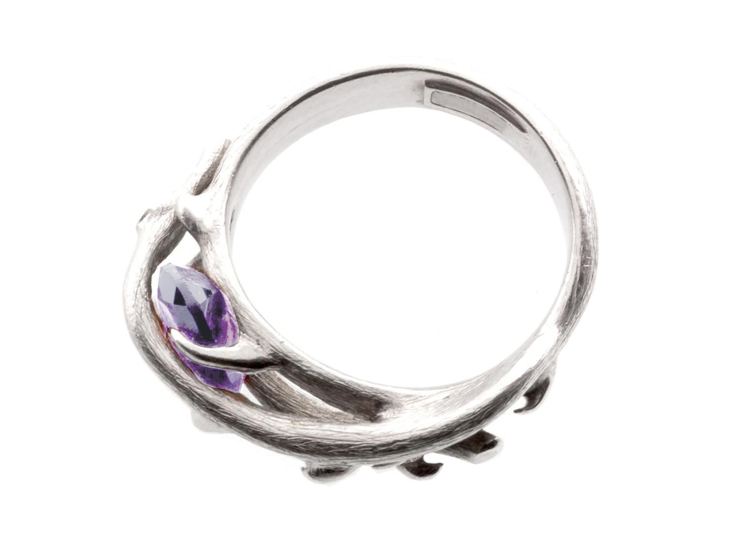 Heart Cut 18 Karat White Gold Memento Mori Style Thorns Ring with Heart Shape Sapphire For Sale