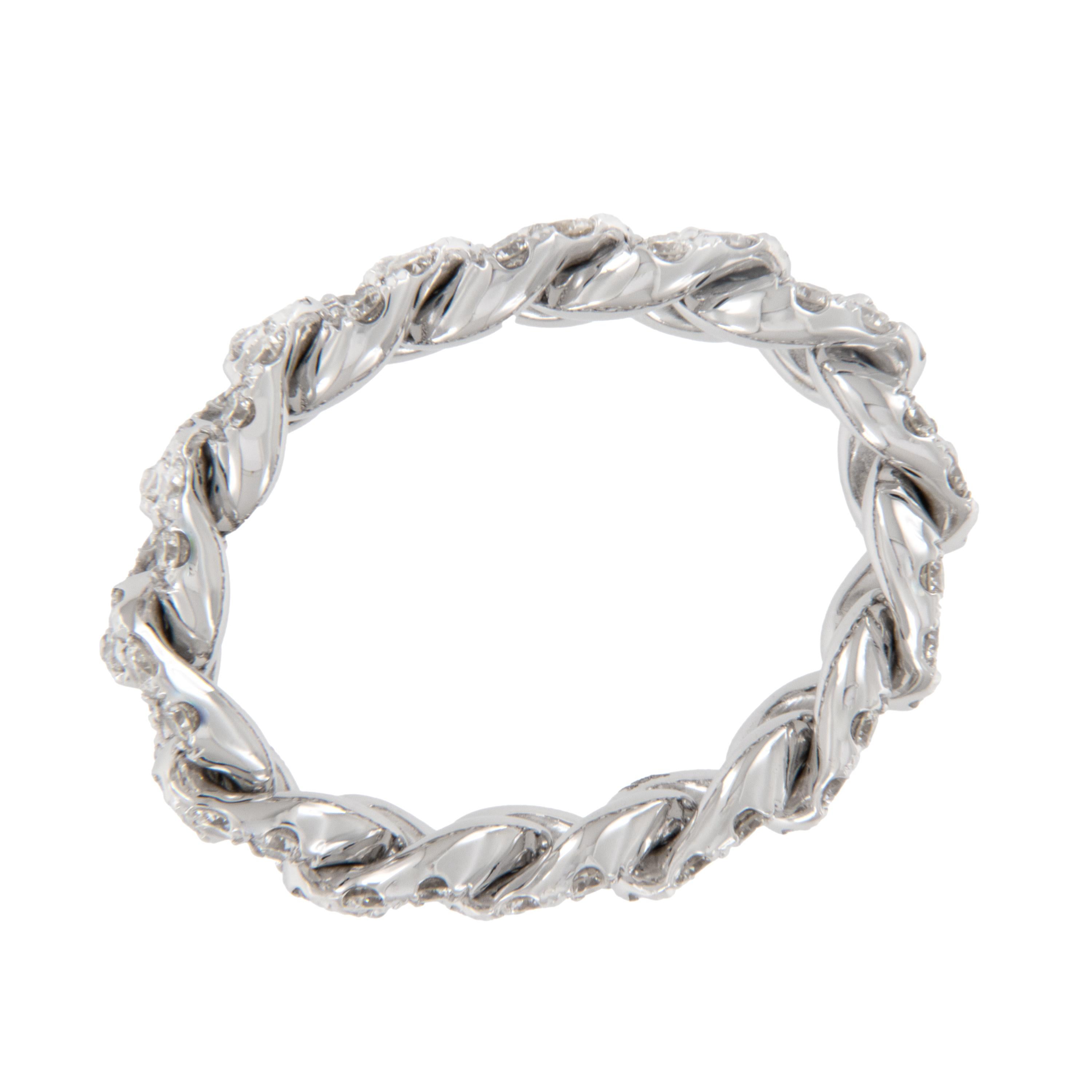 Contemporary 18 Karat White Gold Cuban Link 1.40 Cttw Diamond Band Ring For Sale