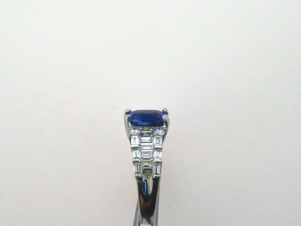 18 Karat White Gold Cushion Cut Blue Sapphire and Diamond Ring In New Condition In Great Neck, NY