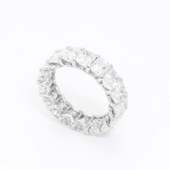18 Karat White Gold Cushion Cut Diamond Eternity Band