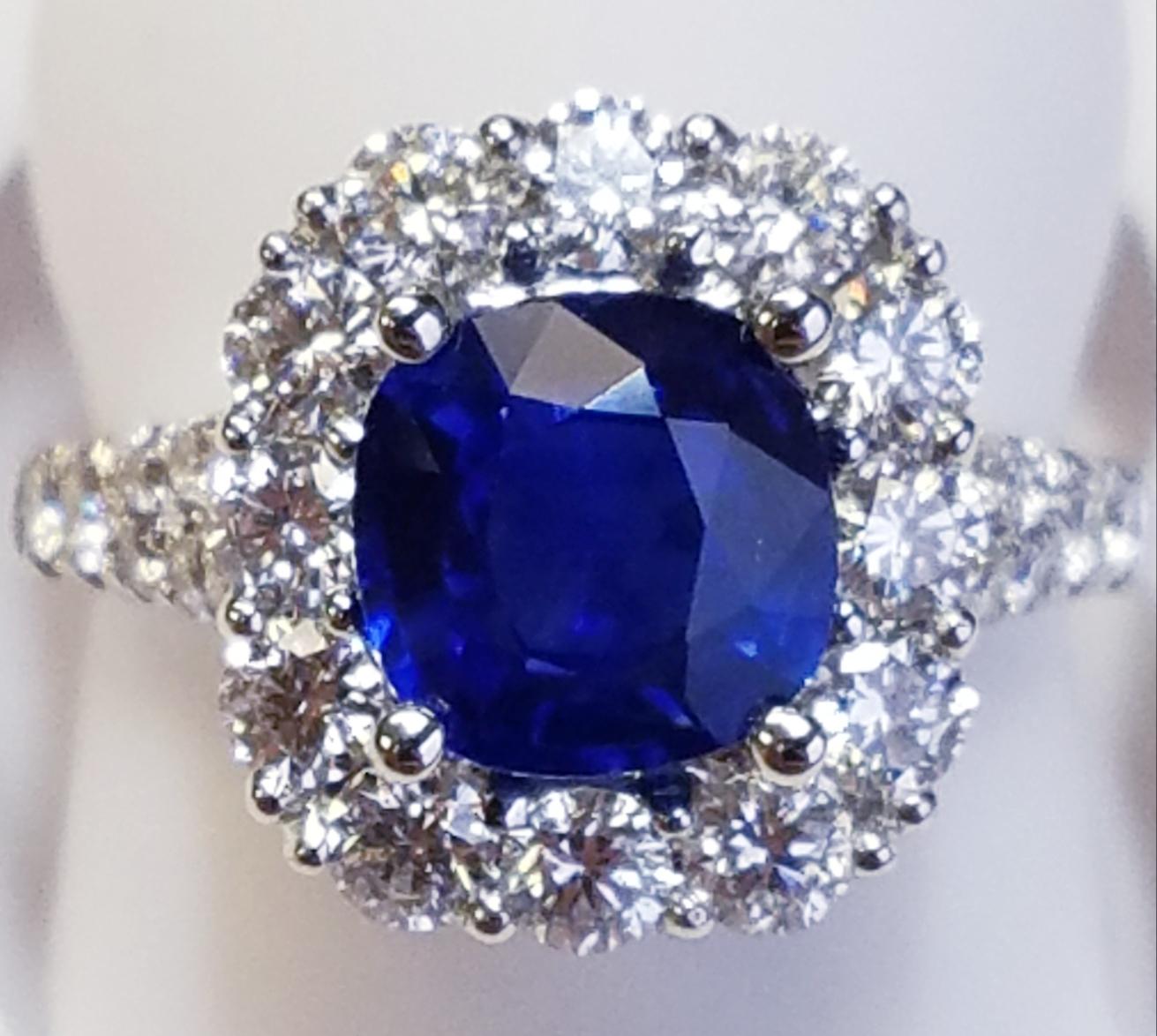 18 Karat White Gold Cushion Cut Sapphire and Diamond Ring In New Condition In Great Neck, NY