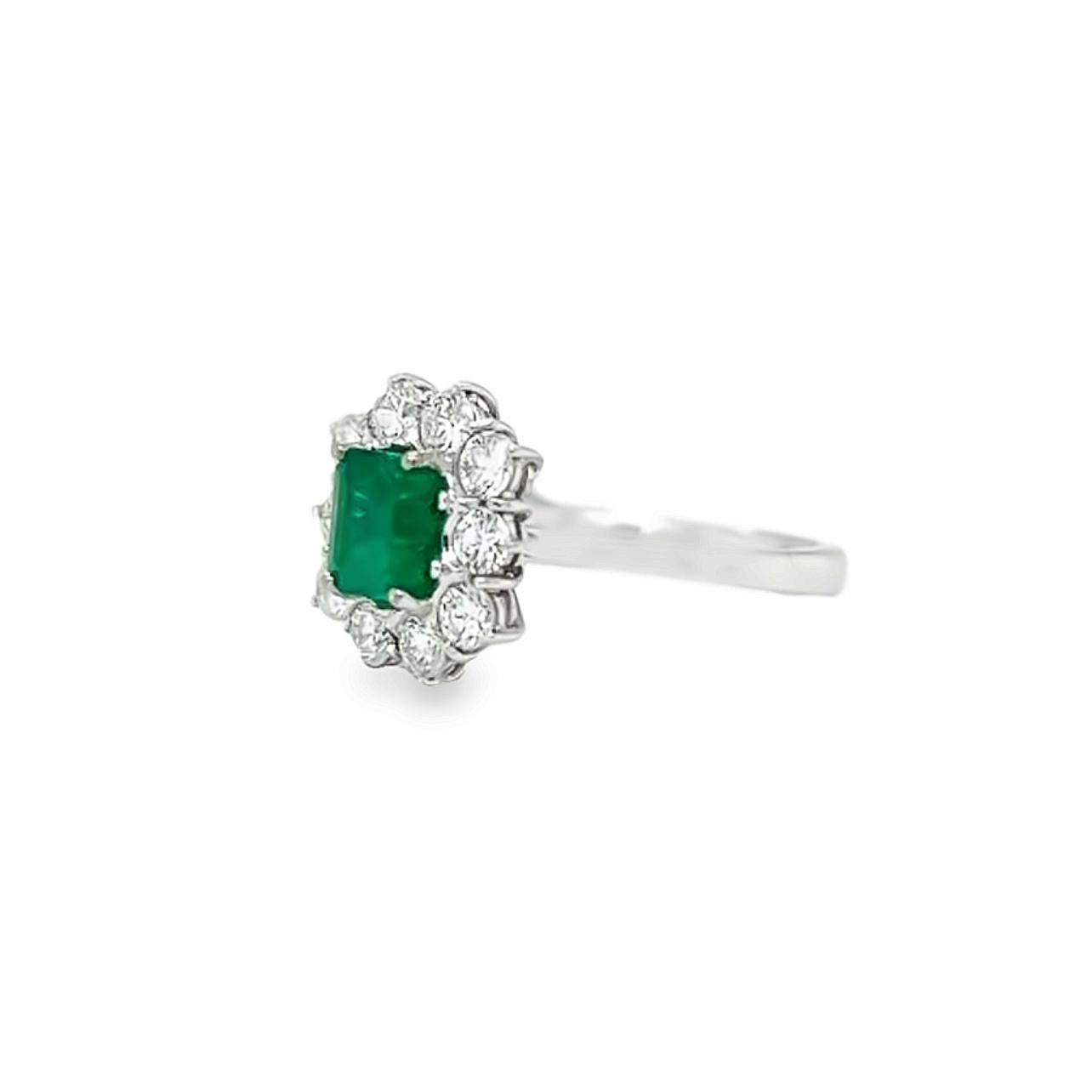 18 Karat White Gold Cushion Emerald Diamond Cocktail Ring For Sale 1