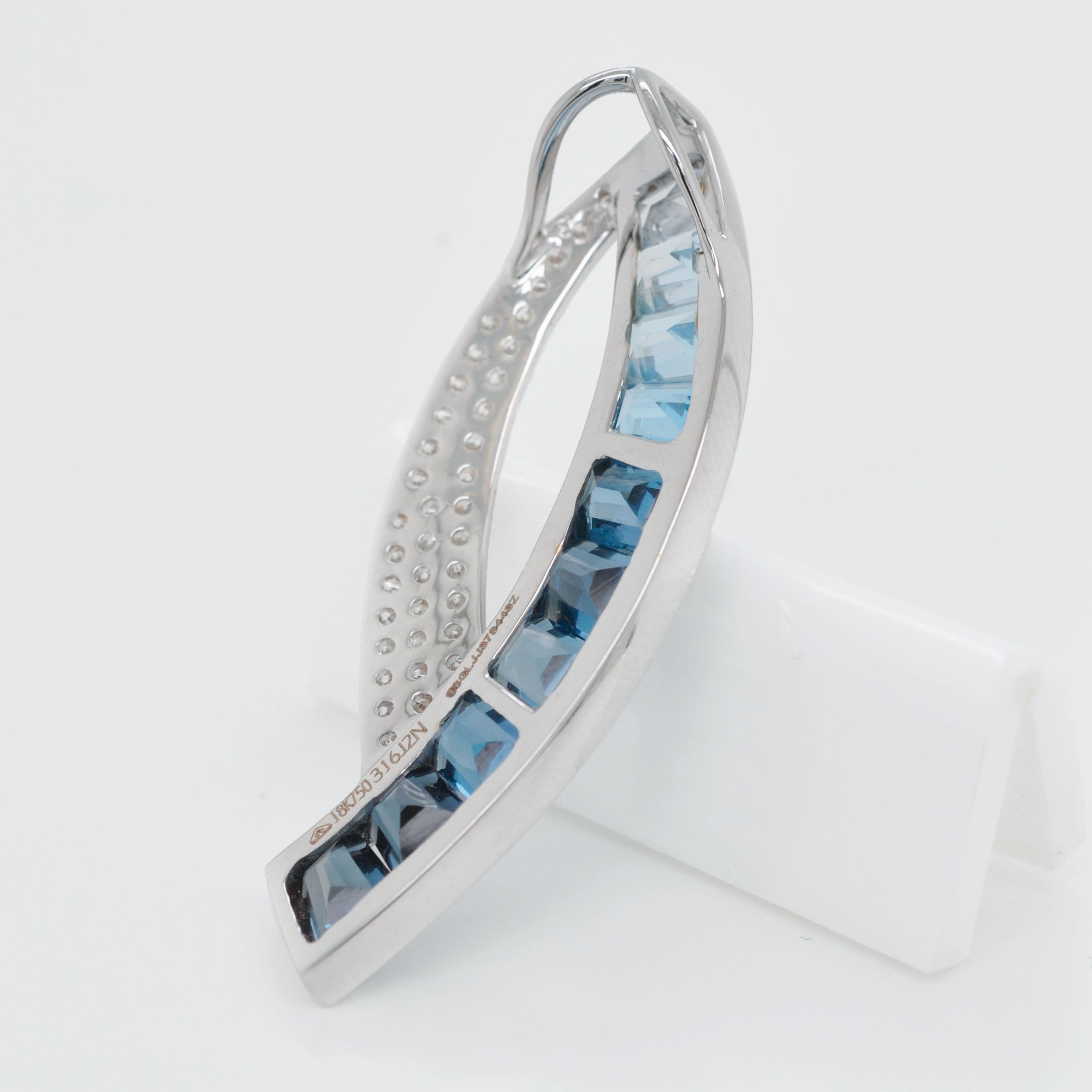 Ciondolo in oro bianco 18 carati con taglio personalizzato Baguette con diamante Topazio Blu in vendita 3