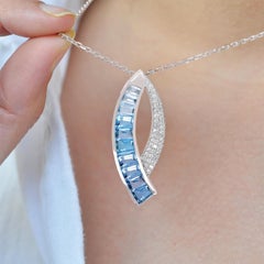 Ciondolo in oro bianco 14 carati con taglio personalizzato Baguette con diamante Topazio Blu
