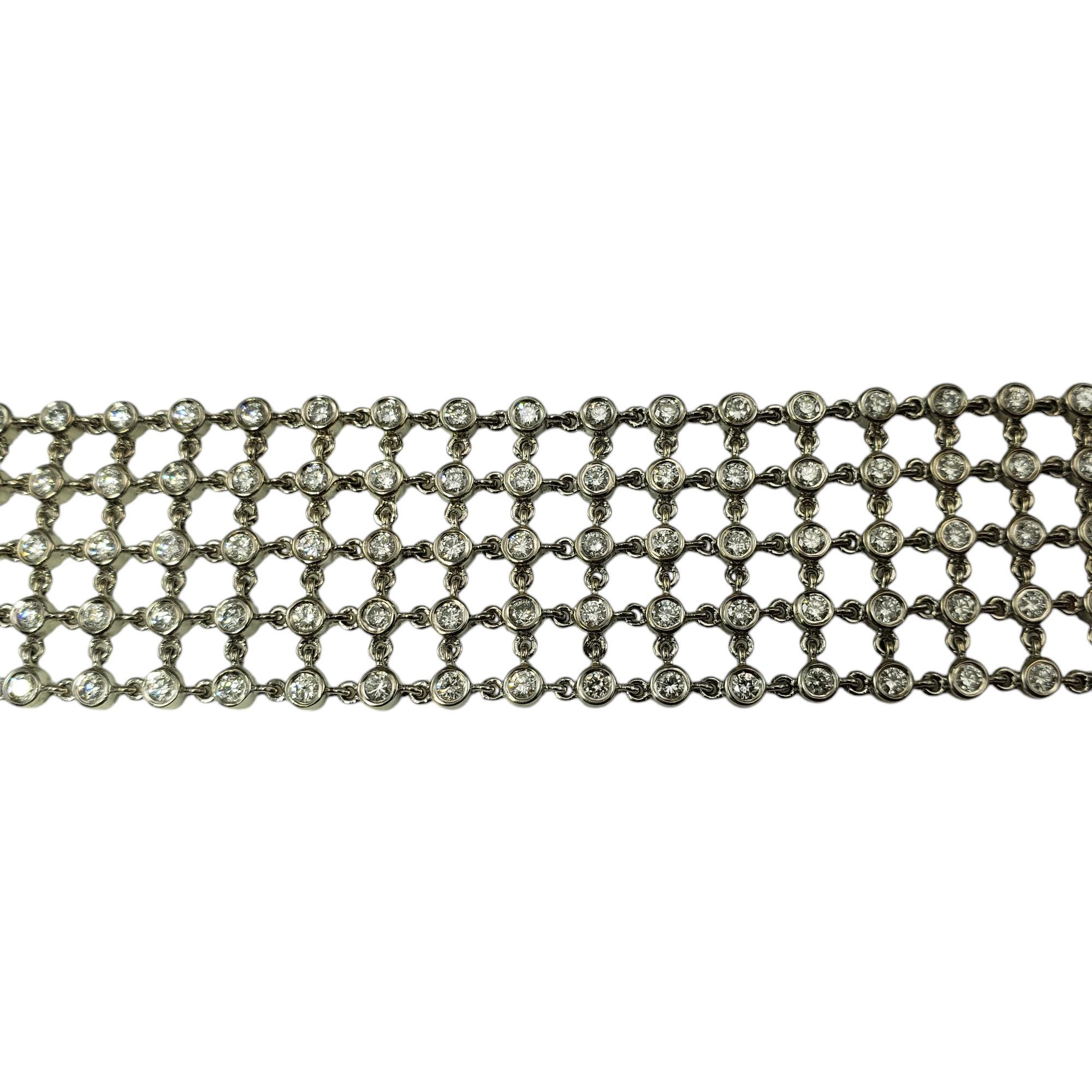 Contemporary 18 Karat White Gold Diamond 5 Row Mesh Bracelet #19590 For Sale