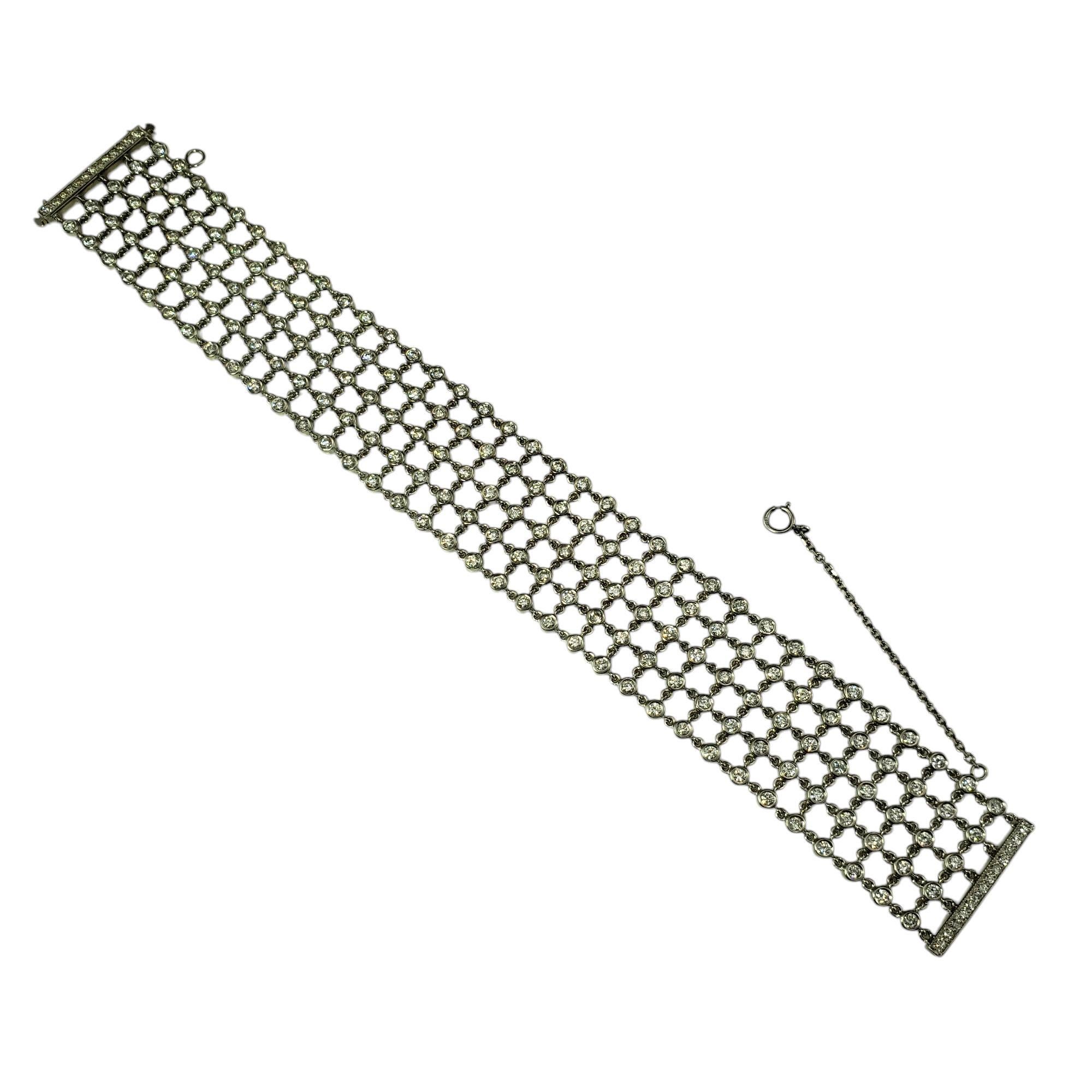 Brilliant Cut 18 Karat White Gold Diamond 5 Row Mesh Bracelet #19590 For Sale