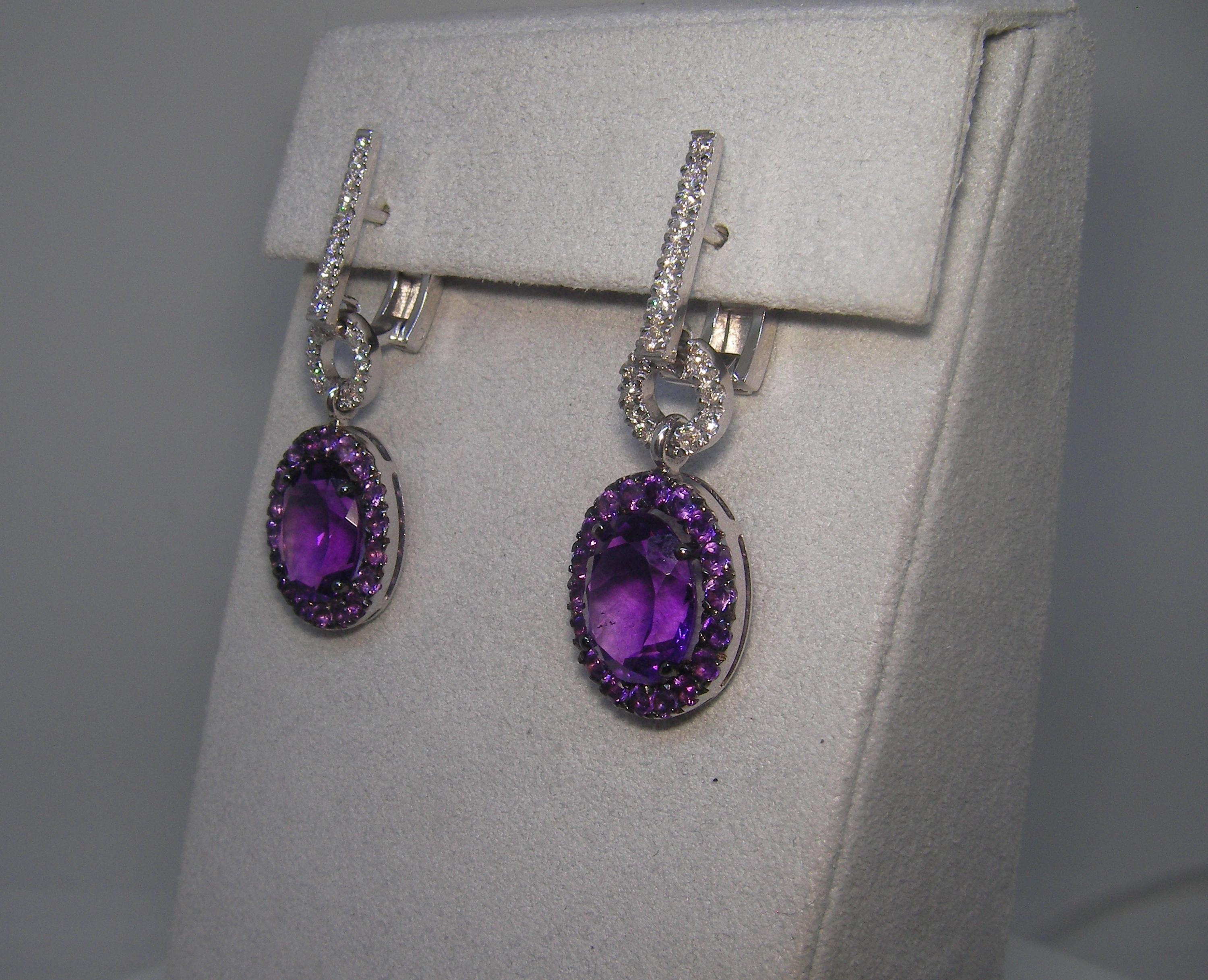 18 Karat White Gold Diamond and Amethyst Dangle Earrings In New Condition For Sale In Duesseldorf, DE