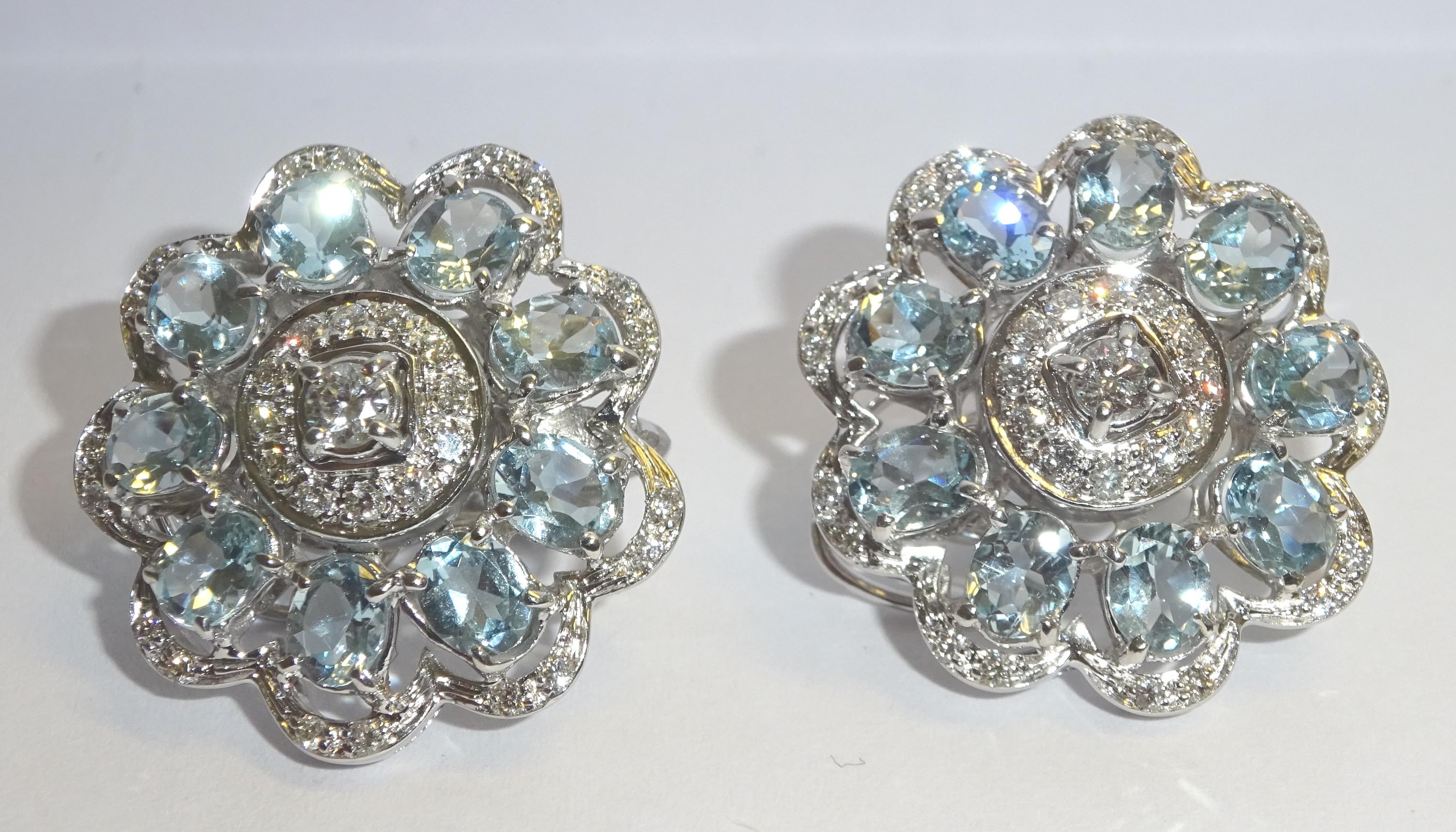 
Beautiful 18 Karat white gold cocktail earrings with  diamonds and Aquamarine .This Earrings combines classical with modern elements and can be worn every day! 
69 Diamonds 0.93 carat GVS
18 Aquamarine 5.27 ct.
 








Founded in 1974, Gianni