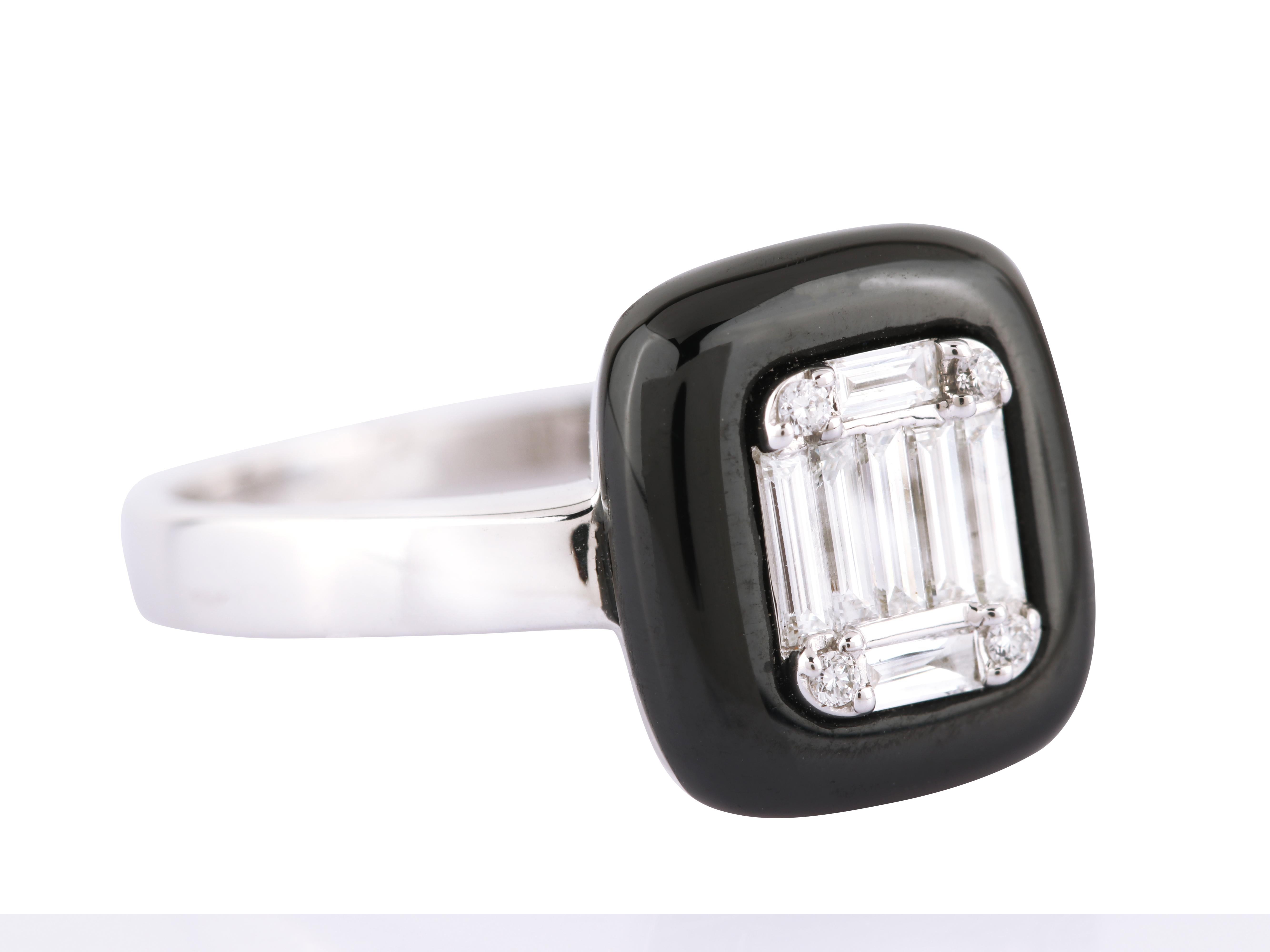 Contemporary 18 Karat White Gold Diamond and Black Onyx Cocktail Ring For Sale