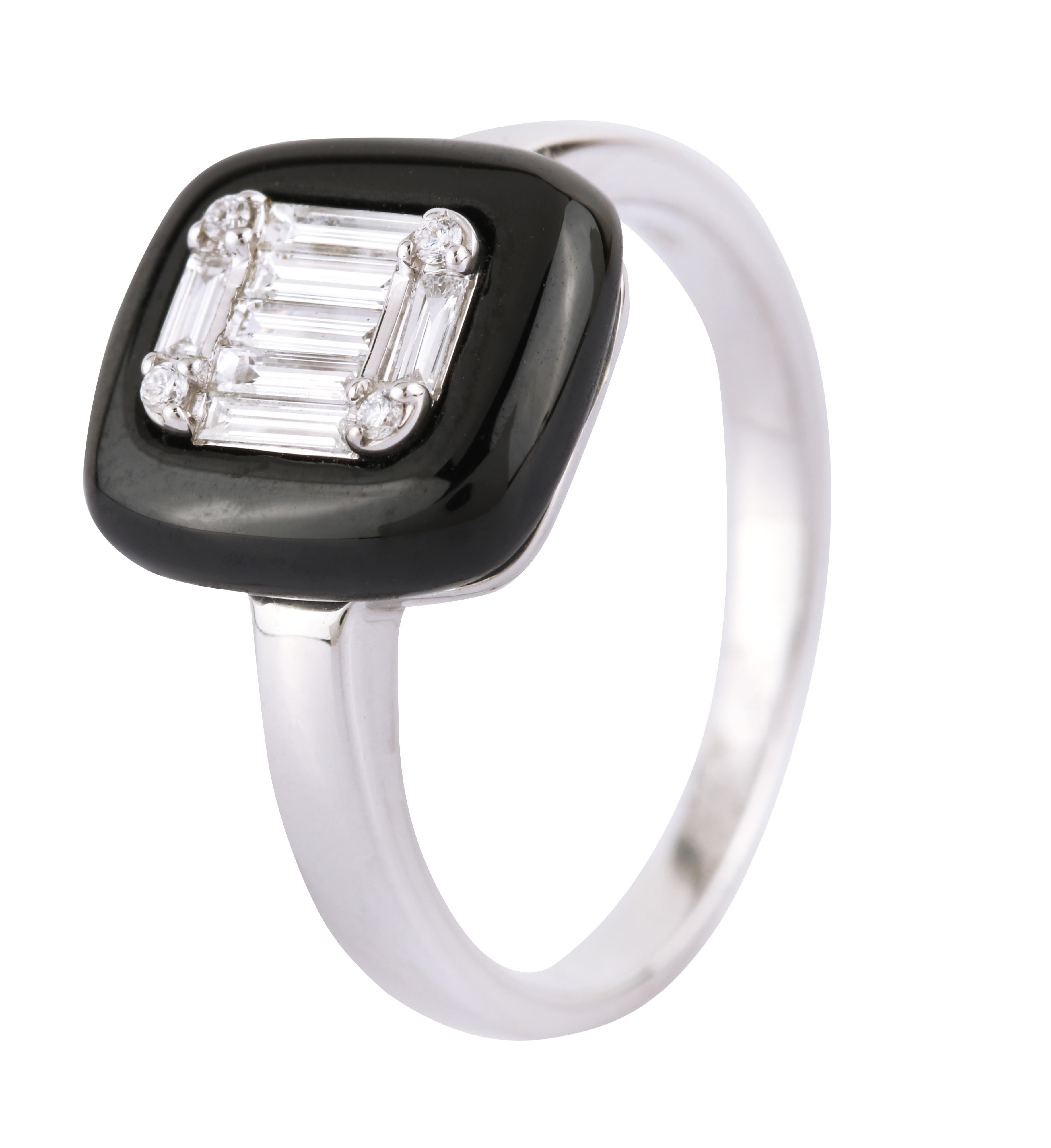Brilliant Cut 18 Karat White Gold Diamond and Black Onyx Cocktail Ring For Sale