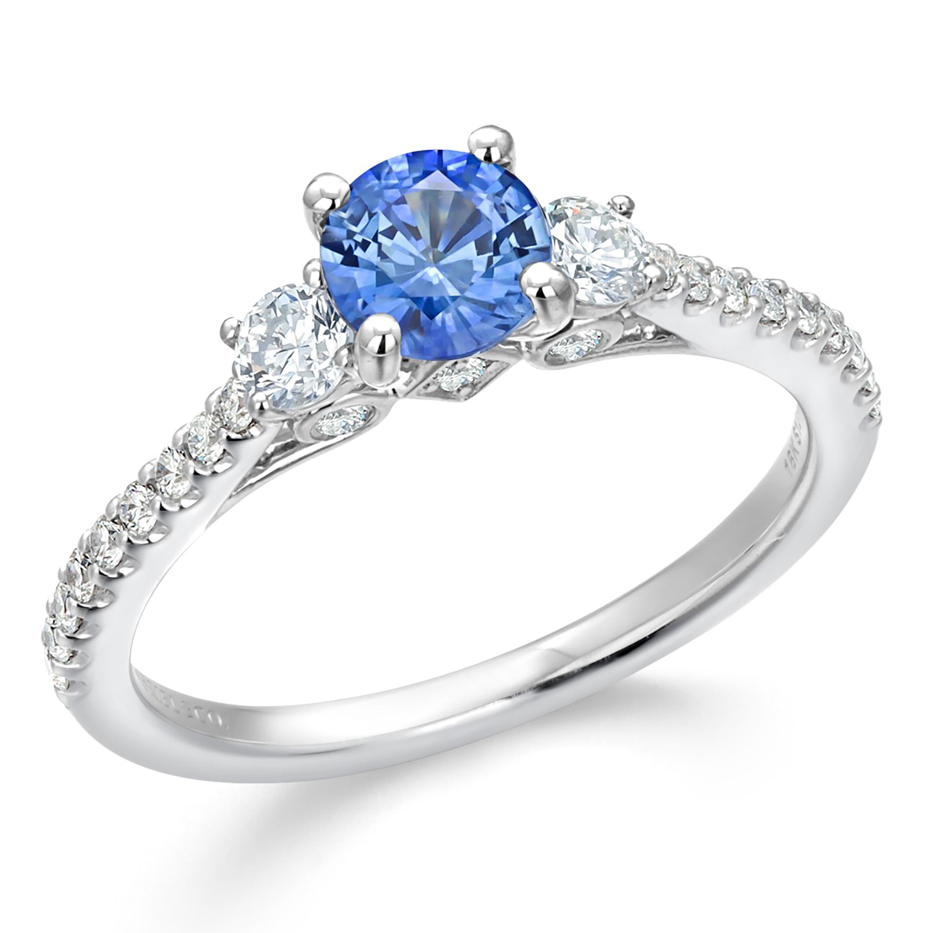  18 Karat White Gold Diamond and Ceylon Sapphire 1.53 Carat Engagement Ring In Good Condition For Sale In New York, NY