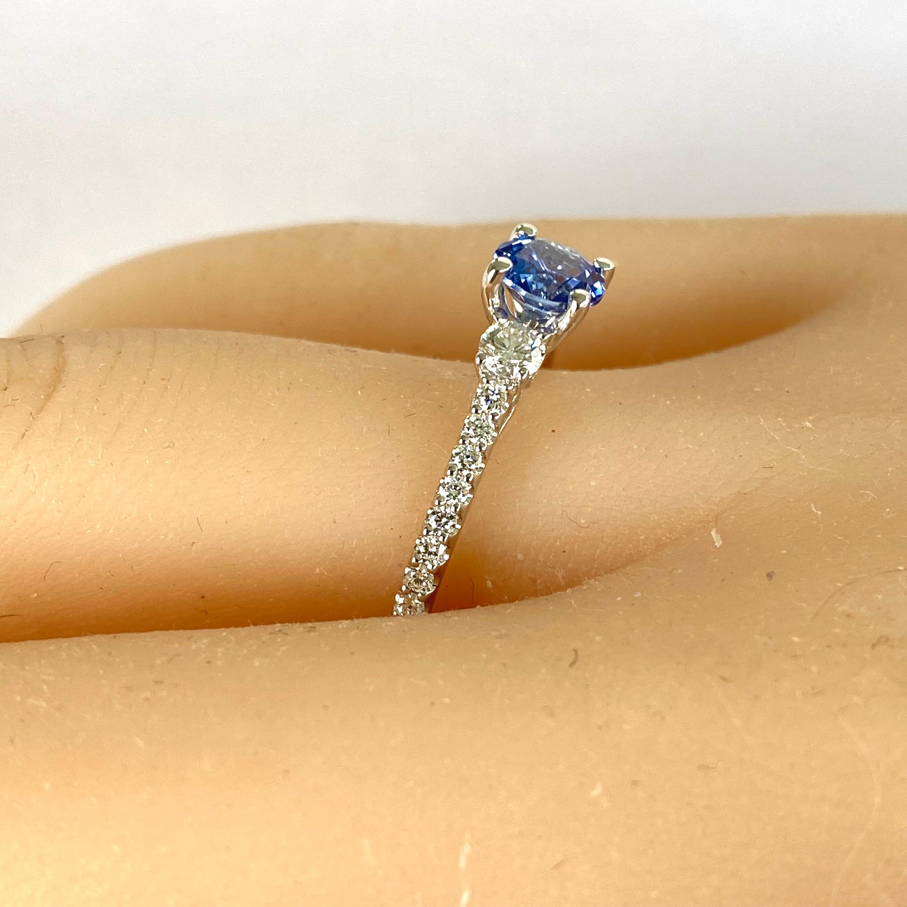 Women's 18 Karat White Gold Diamond and Ceylon Sapphire 1.53 Carat Engagement Ring For Sale