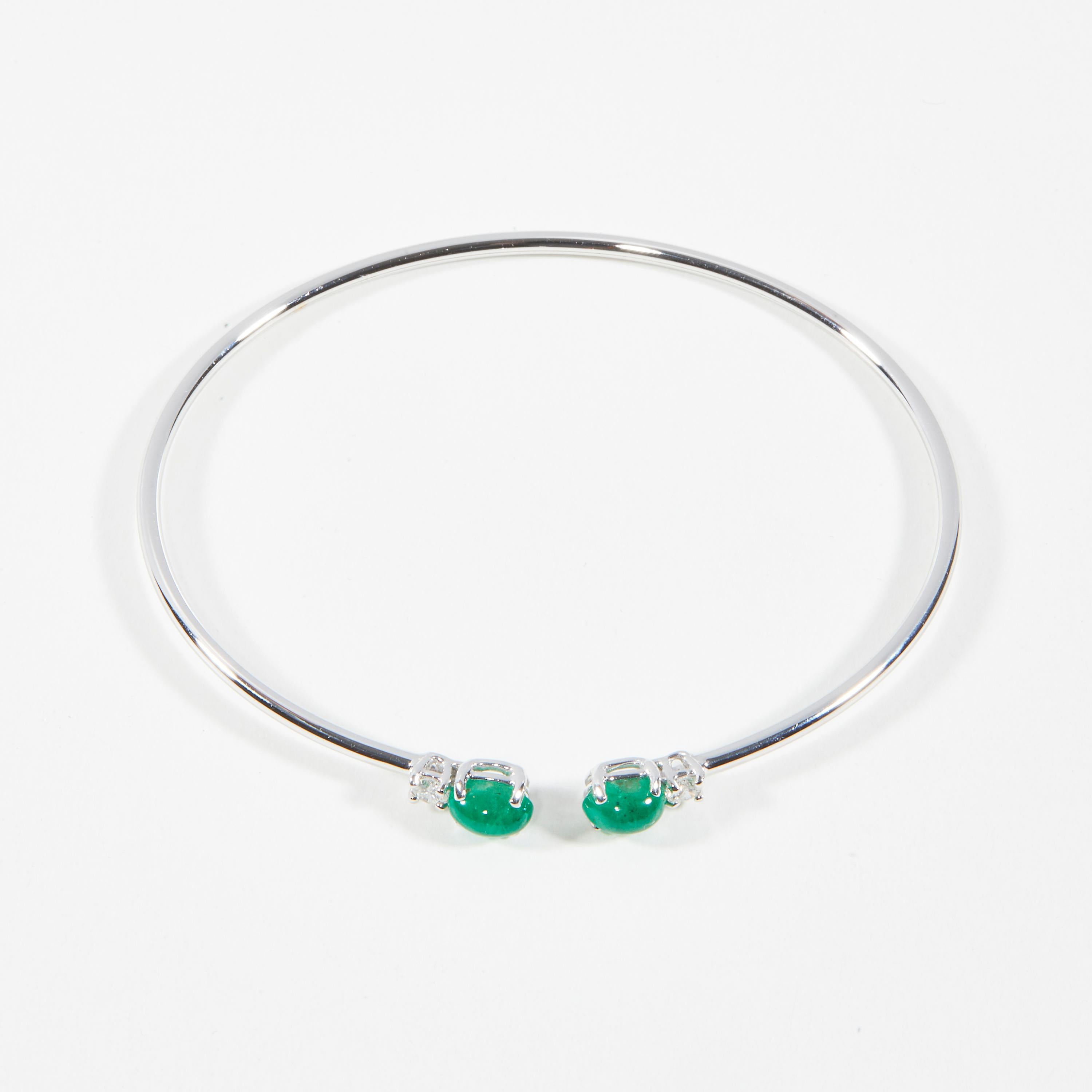 18 Karat White Gold Diamond and Emerald Bracelet

2 Diamonds 0.16 Carat H SI
2 Emeralds 1,18 Carat
5,5 x 5.0 cm


Founded in 1974, Gianni Lazzaro is a family-owned jewelry company based out of Düsseldorf, Germany.
Although rooted in Germany, Gianni
