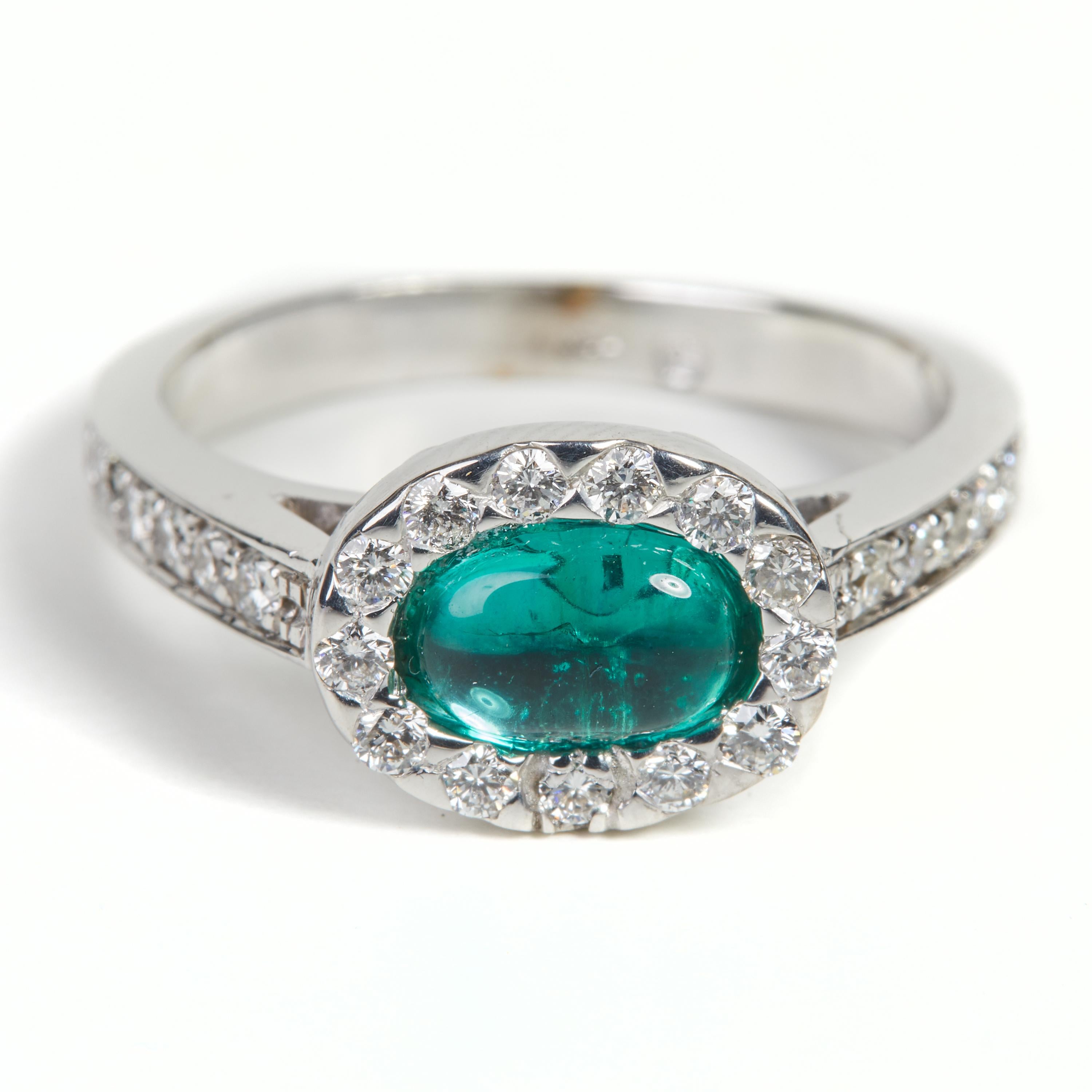 Cabochon 18 Karat White Gold Diamond and Emerald Ring For Sale
