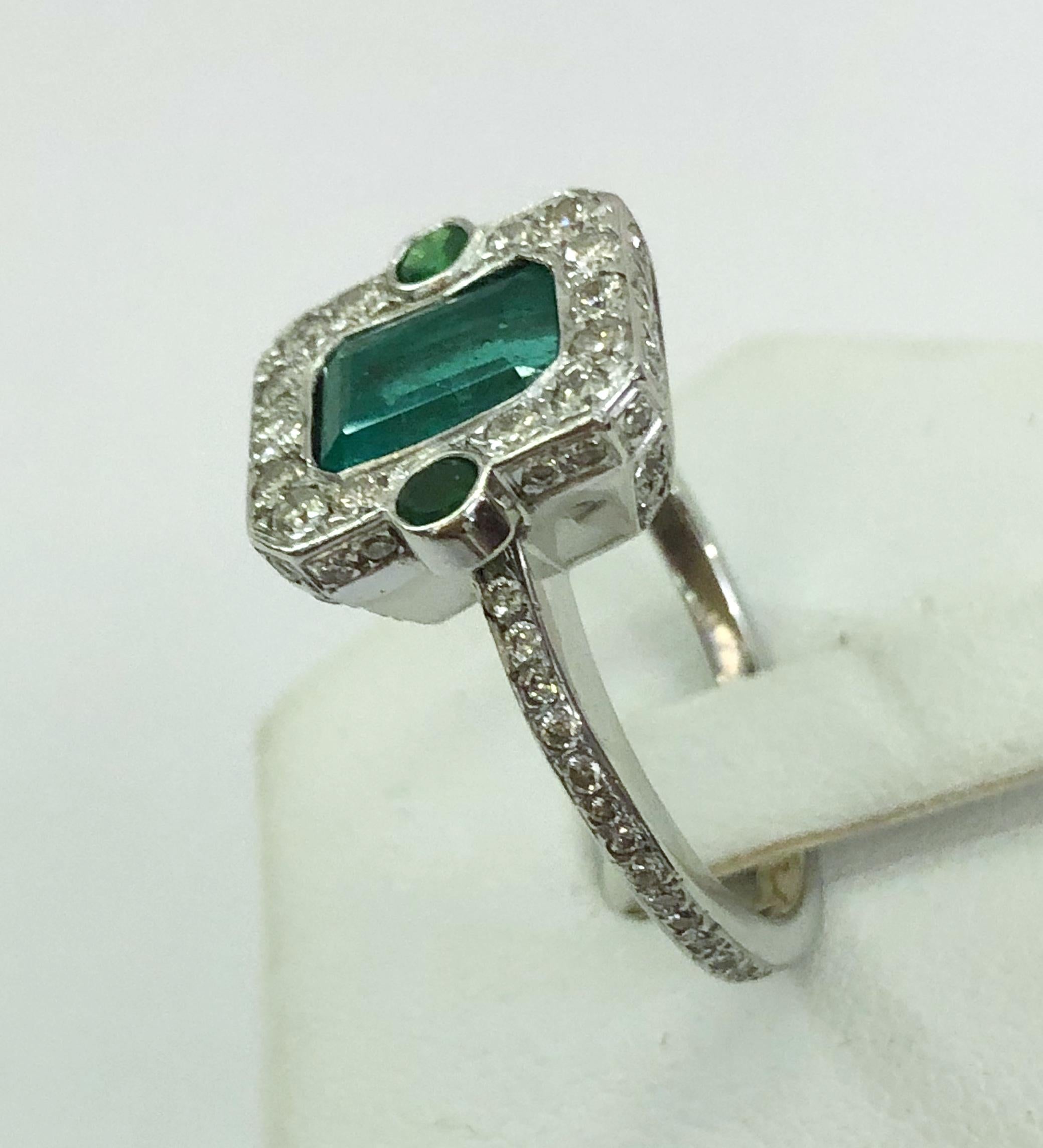 Brilliant Cut 18 Karat White Gold Diamond and Emerald Ring For Sale