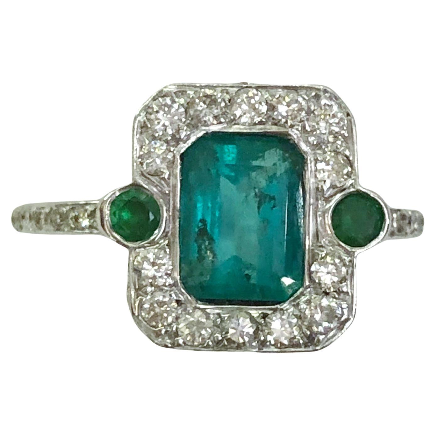 18 Karat White Gold Diamond and Emerald Ring For Sale