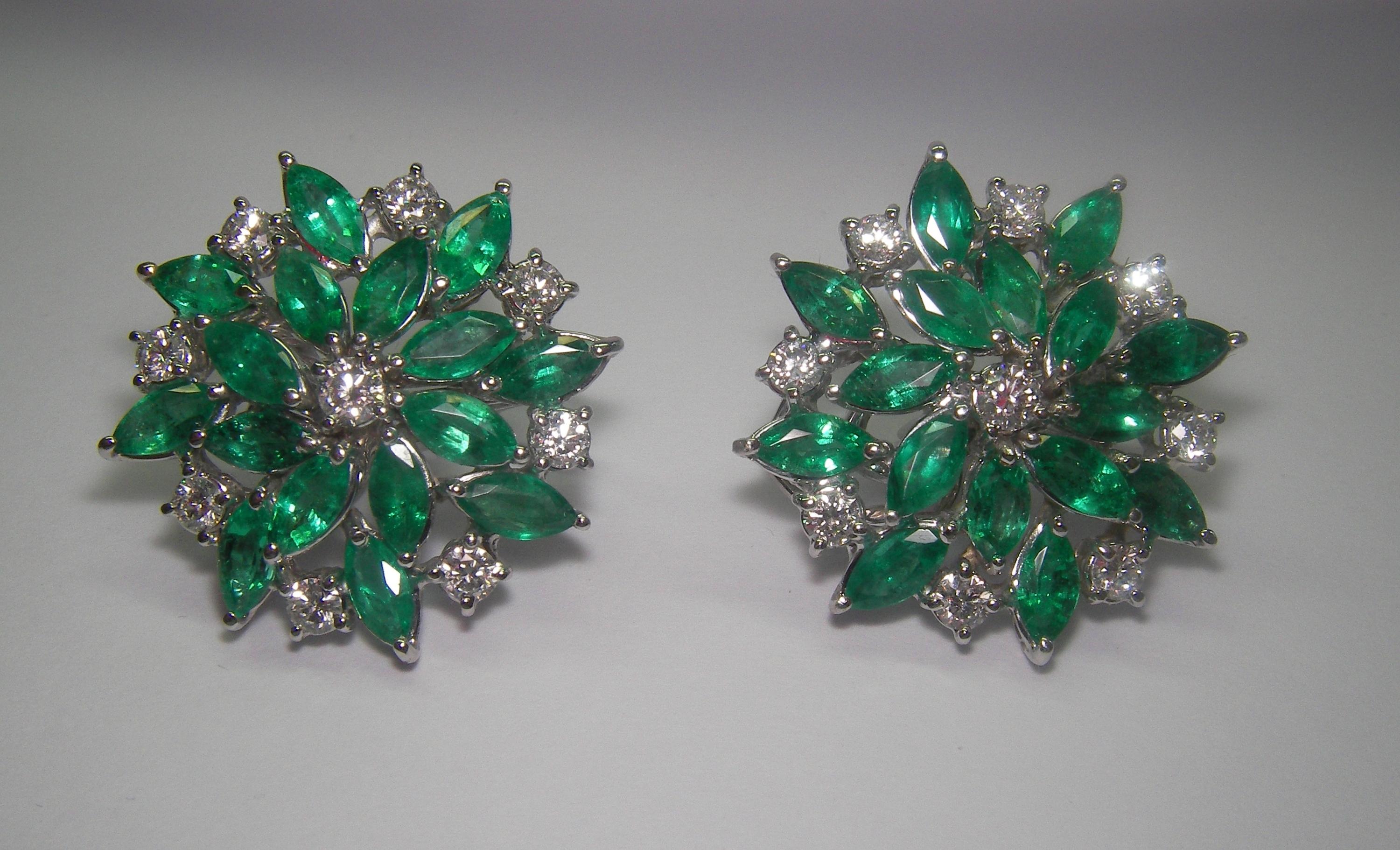 18 Karat White Gold Diamond  and Emeralds Stud Earrings

18 diamonds 1,39 Carat
32 Emeralds 6,62 Carat





Founded in 1974, Gianni Lazzaro is a family-owned jewelery company based out of Düsseldorf, Germany.
Although rooted in Germany, Gianni