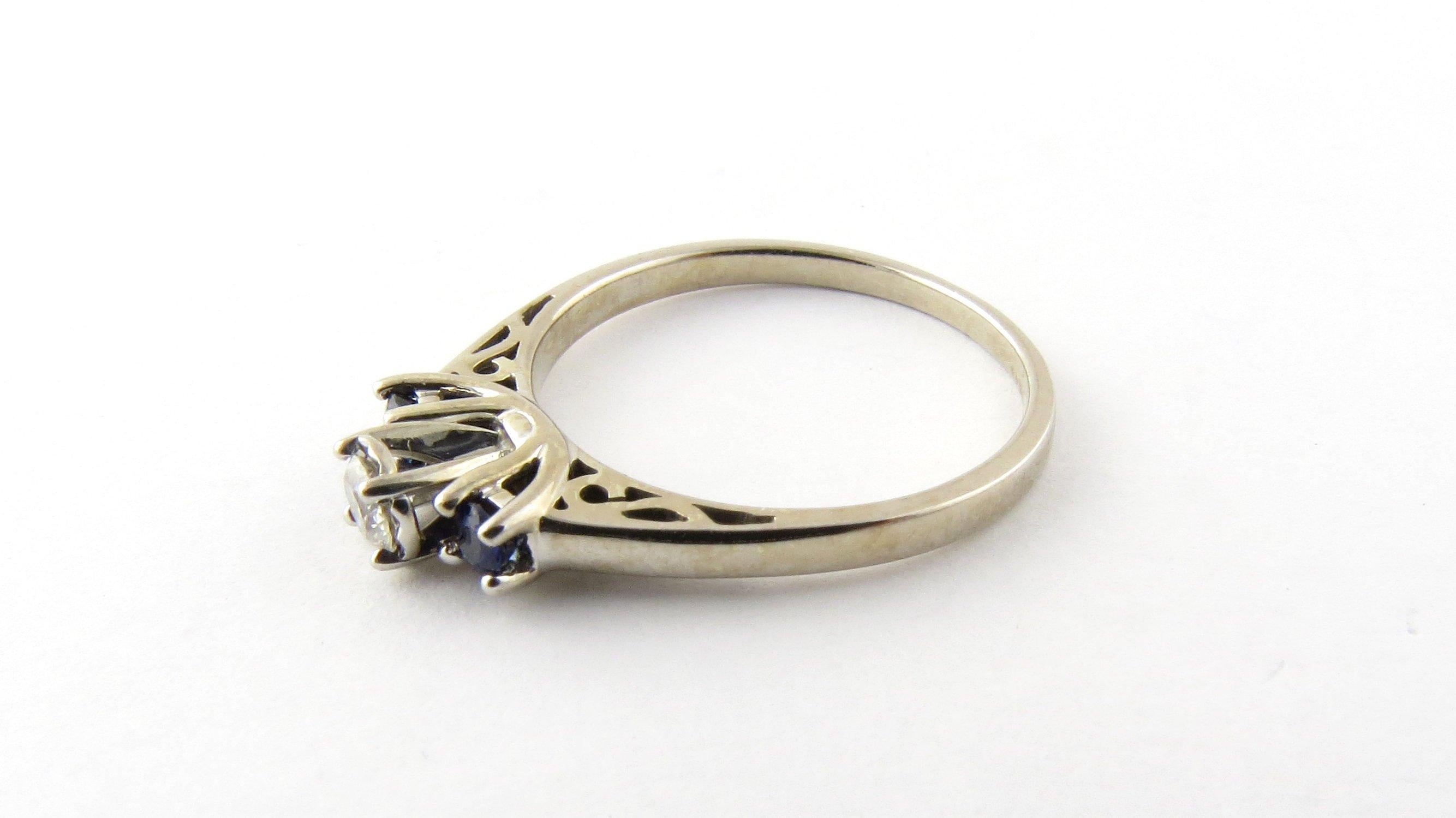 18 Karat White Gold Diamond and Genuine Sapphire Ring In Good Condition In Washington Depot, CT