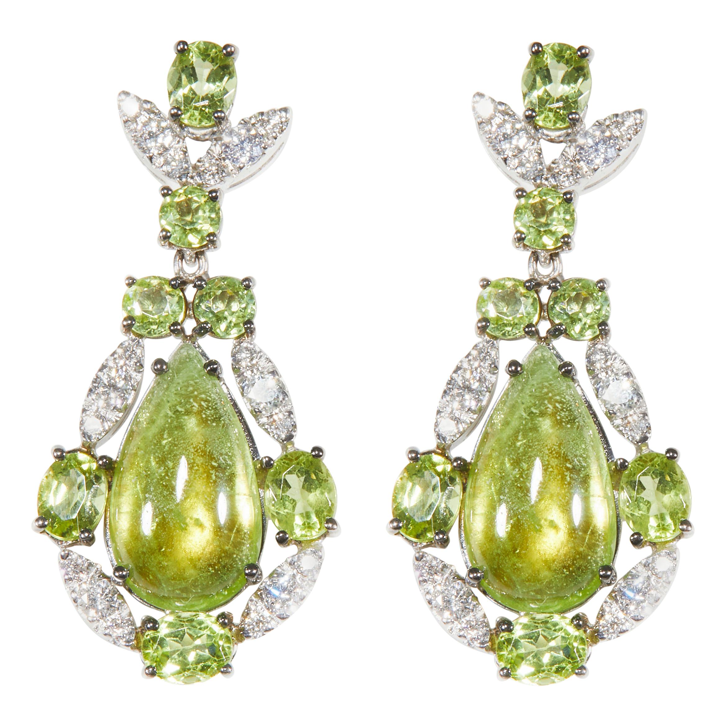 18 Karat White Gold Diamond and Peridot Dangle Earrings