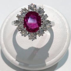 18 Karat Weißgold Diamant- und Rubinring