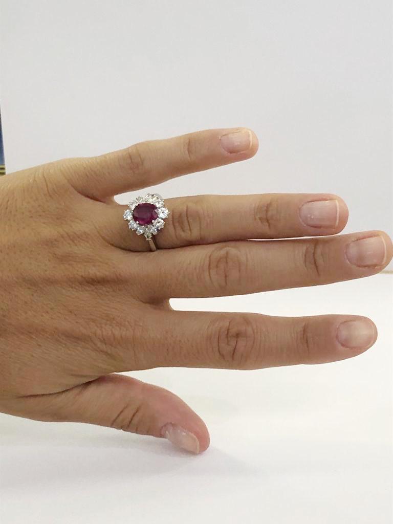 18 Karat White Gold Diamond and Ruby Ring For Sale 4