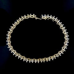 18 Karat White Gold Diamond and Sapphire Bracelet