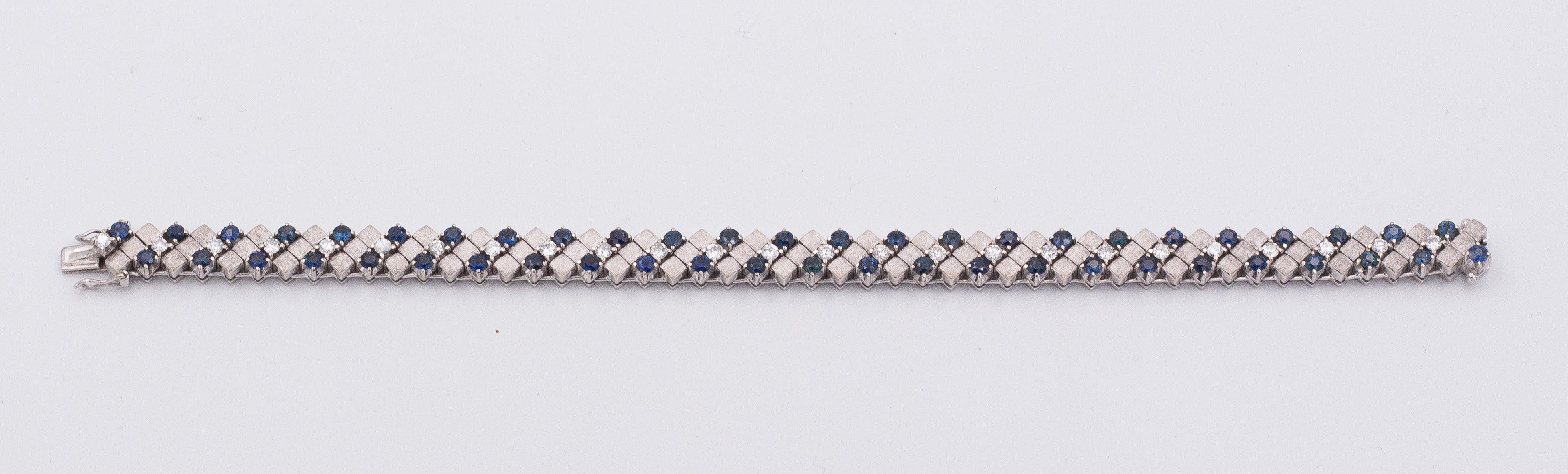 Round Cut 18 Karat White Gold, Diamond and Sapphire Bracelet For Sale