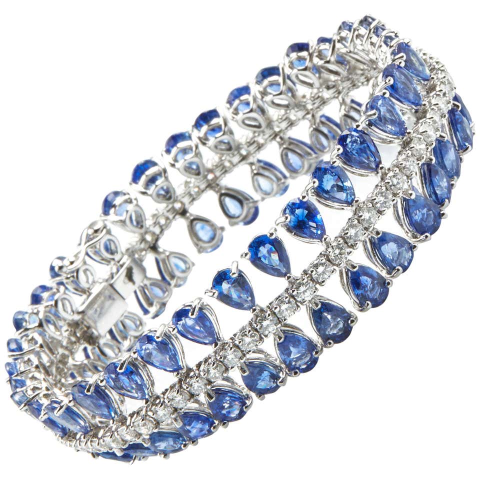 18 Karat White Gold Diamond and Sapphire Bracelet For Sale at 1stDibs