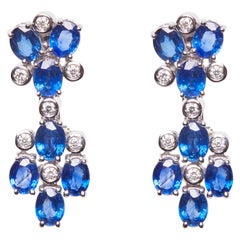Pendientes Colgantes de Diamante y Zafiro de Oro Blanco de 18 Kilates