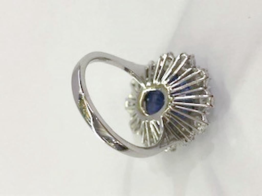 18 Karat White Gold Diamond and Sapphire Ring For Sale 1