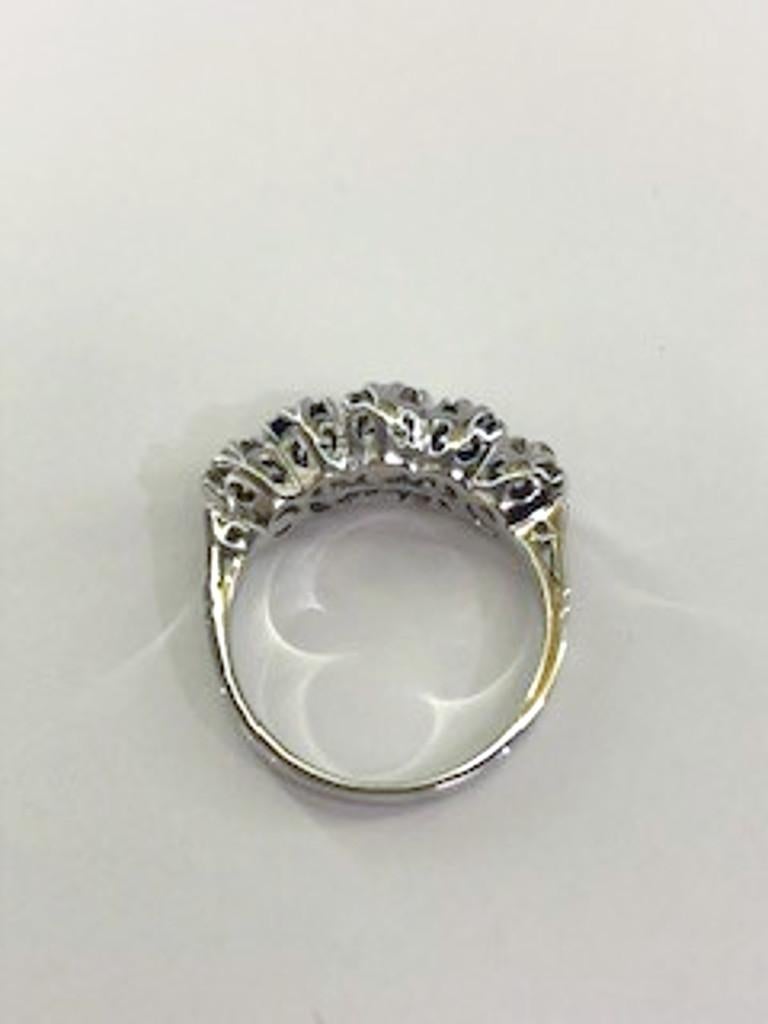18 Karat White Gold Diamond and Sapphire Ring For Sale 1